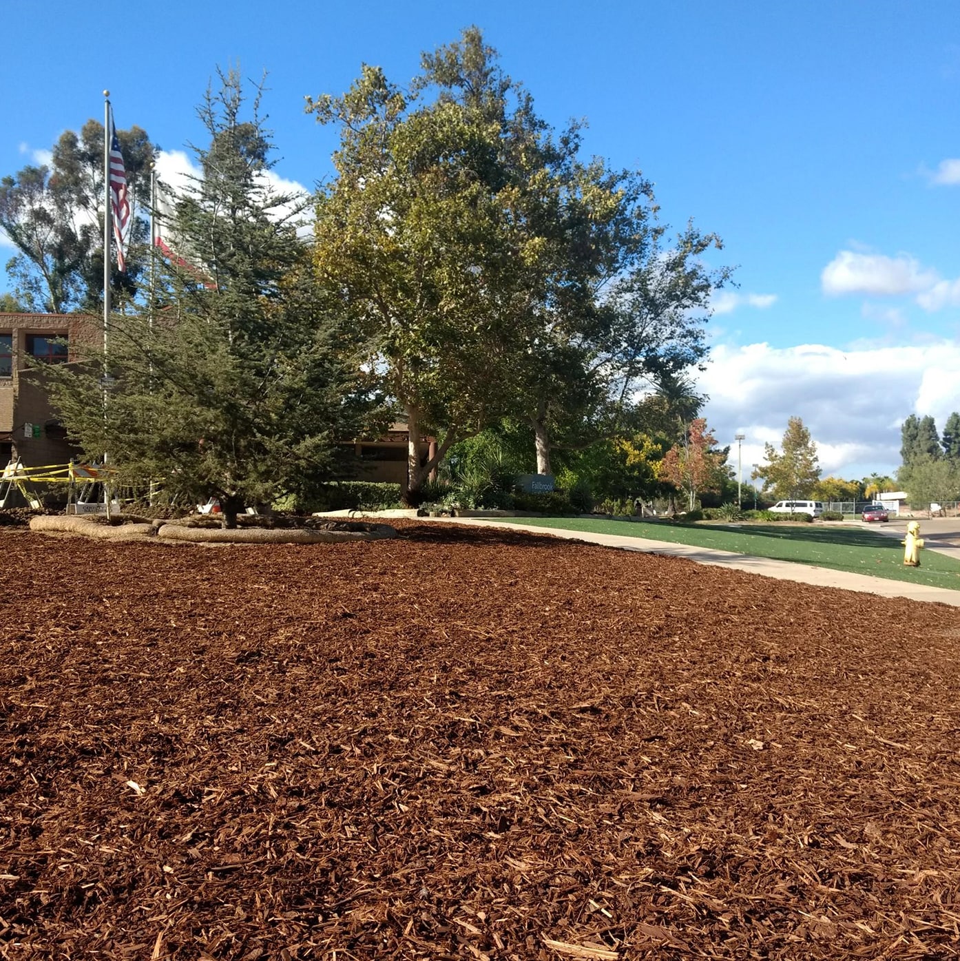 Yard Elements 02-0429 Bulk-Mulch - View #3