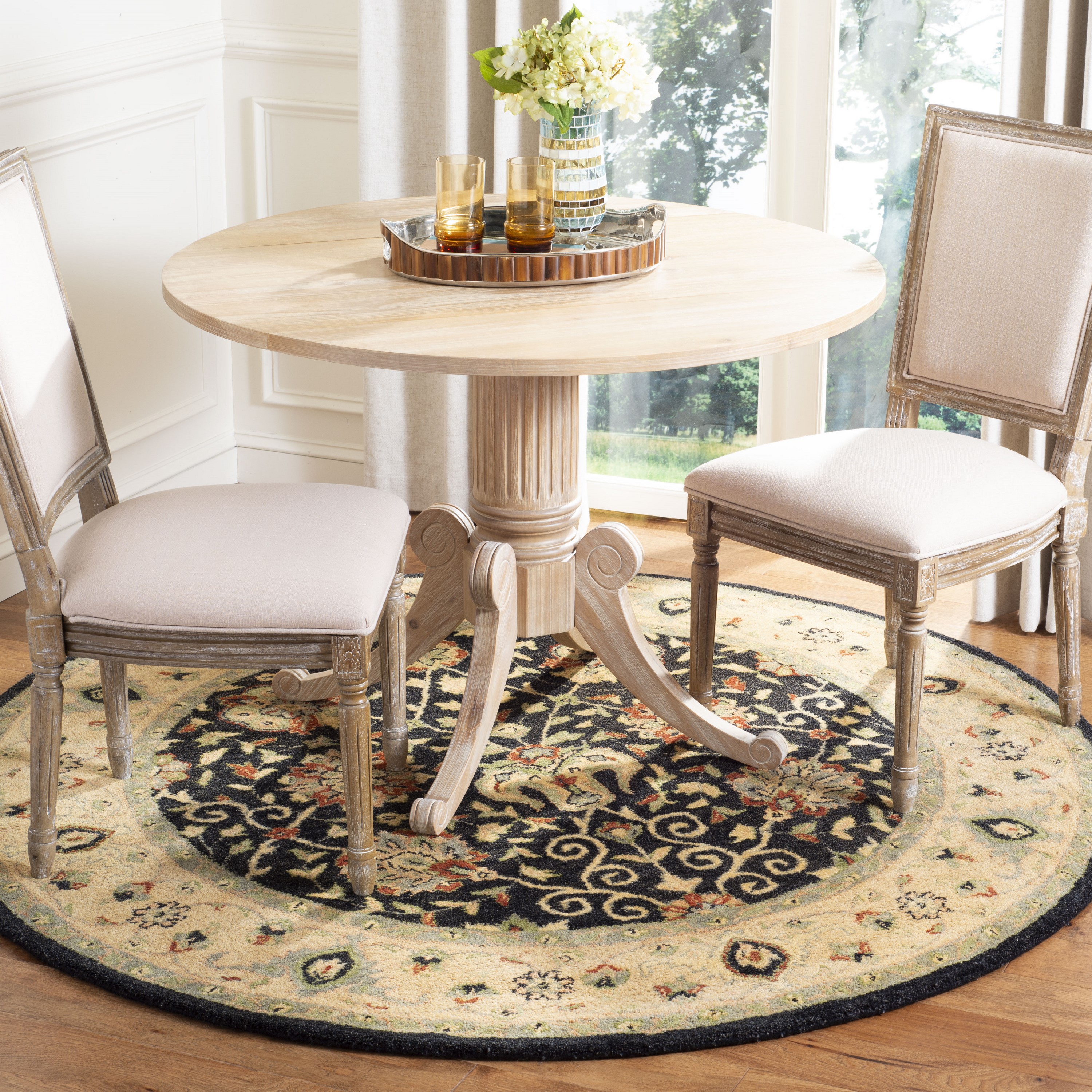 Safavieh AT21B-4R Antiquity Dergaz 4 x 4 (ft) Tufted Wool Black Round Indoor Floral/Botanical Vintage Area rug