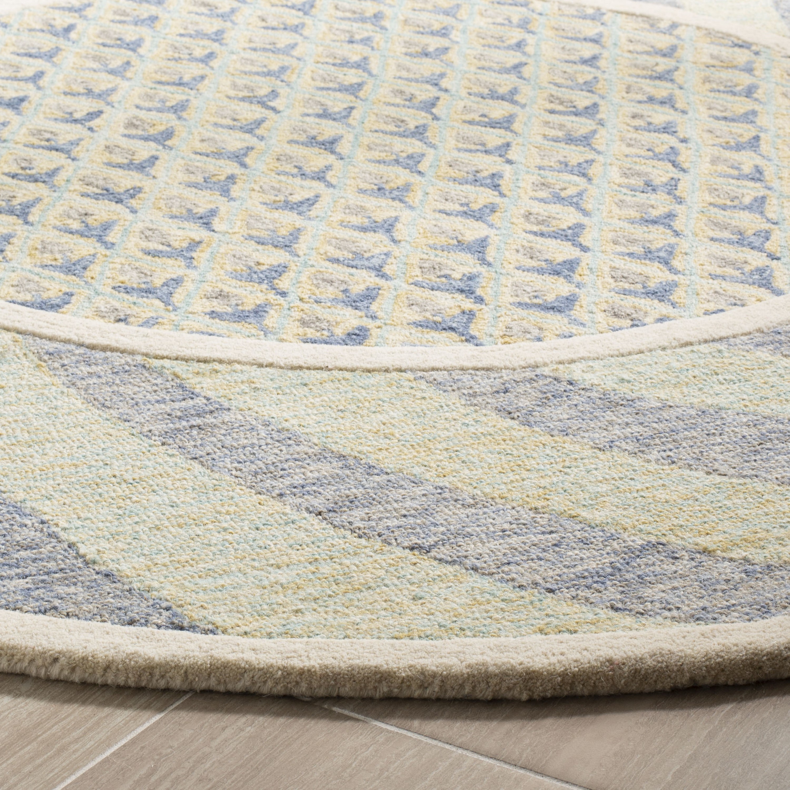 Safavieh NOV108D-5R rugs - View #3