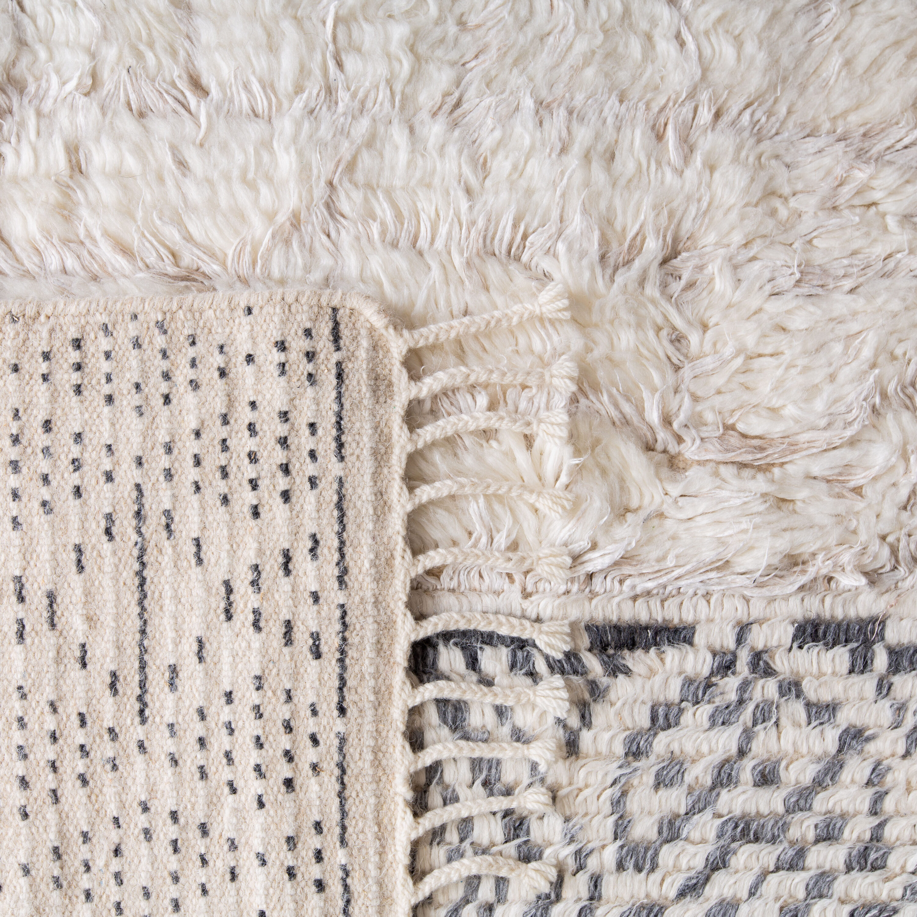 Safavieh MAN467F-28 rugs - View #3