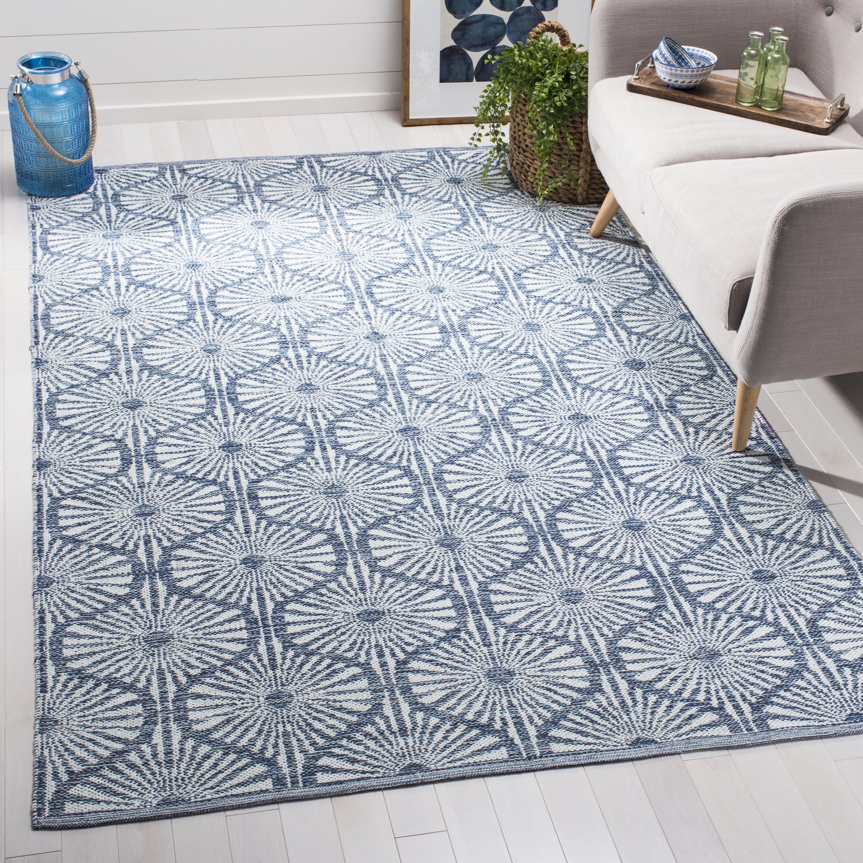 Safavieh MTK606C-3 Montauk Biloxi 3 x 5 (ft) Cotton Navy/Ivory Rectangular Indoor Abstract Coastal Throw rug