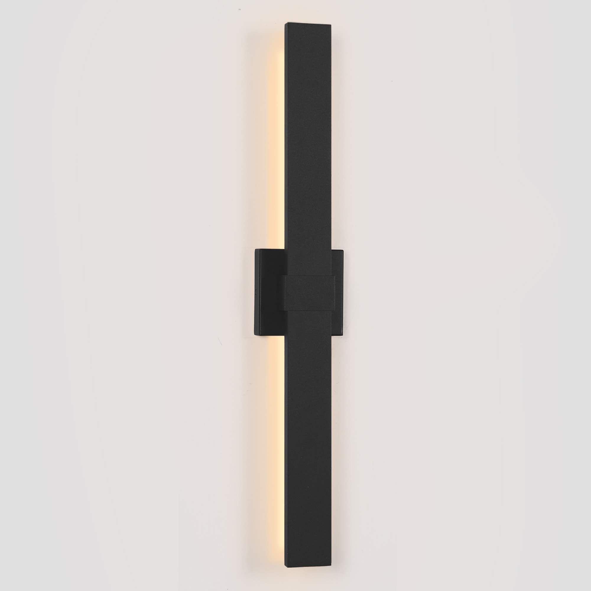 LamQee 06FTL0276DBK Wall Sconce 47.2-in H Matte Black Hardwired Integrated LED Outdoor Wall Light
