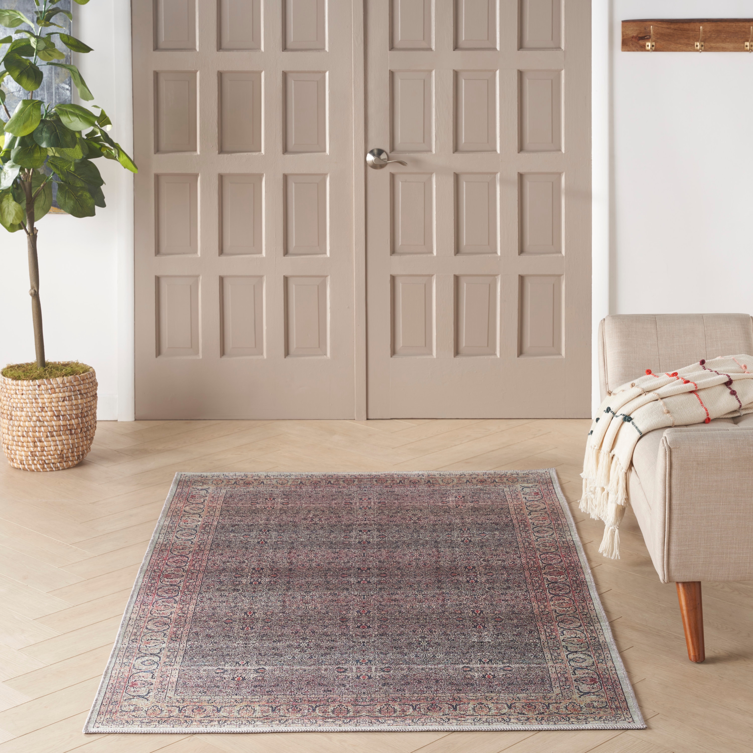 Emerald Elegance Flatwoven 4' x 6' Synthetic Easy-Care Rug