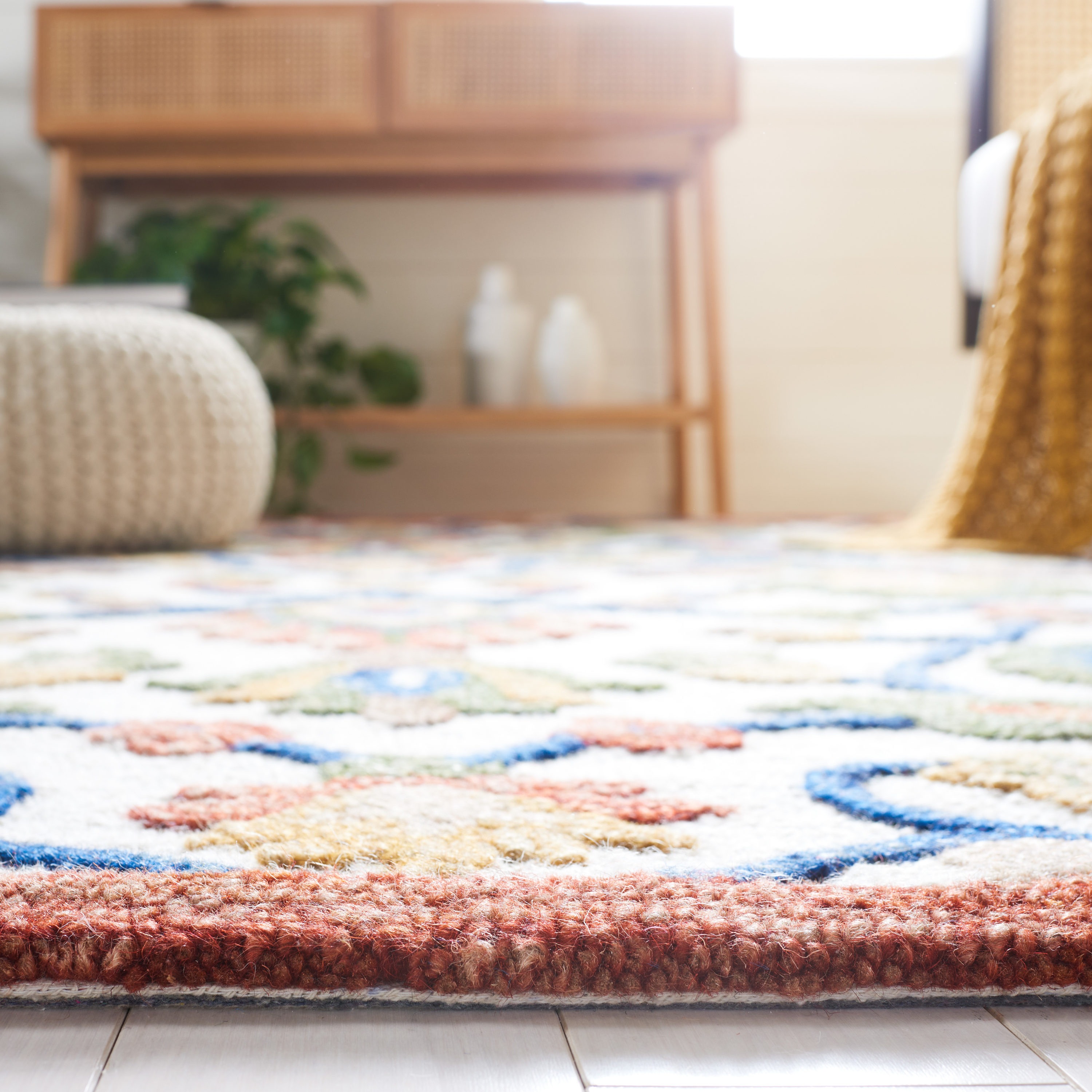 Safavieh BLM562A-5 rugs - View #7