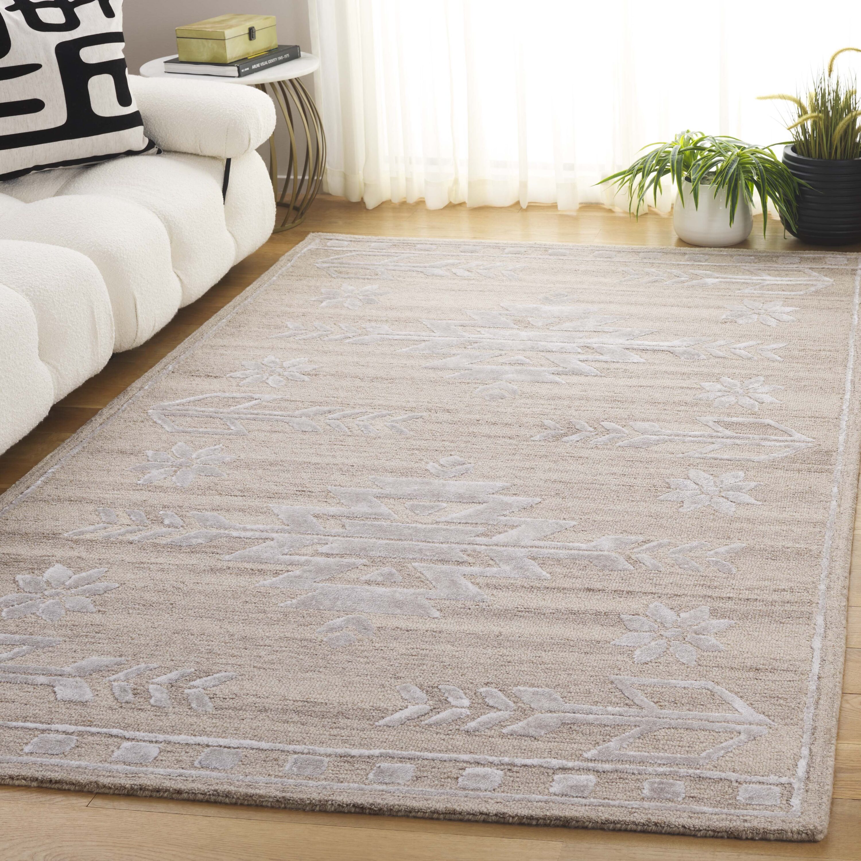  Soho 659 Beige/Ivory Bohemian 5ft x 8ft Medium Rectangle Rug
