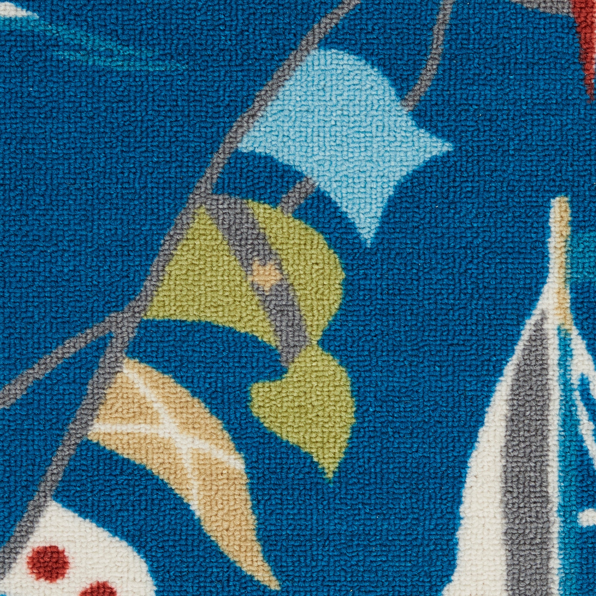 Blue Diamond Nautical Reversible 4' x 6' Synthetic Area Rug