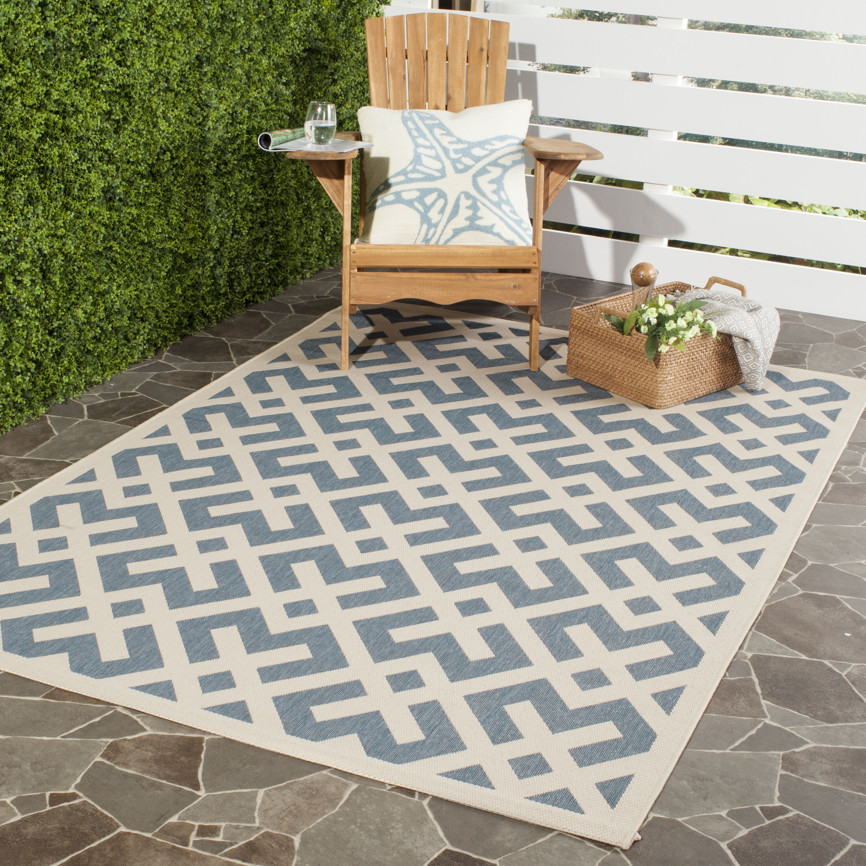 Safavieh CY6915-233-8SQ Courtyard Chateau 8 x 8 (ft) Loomed Polypropylene Blue/Bone Square Indoor/Outdoor Geometric Area rug