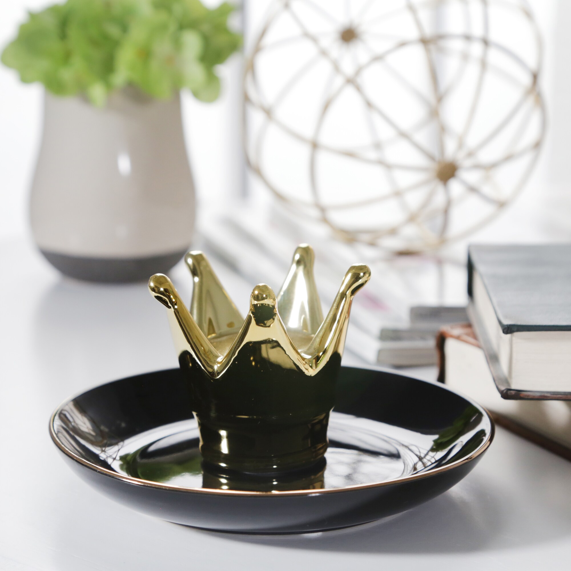 Sagebrook Home 12747-25 Black Ceramic Modern Decorative Plate
