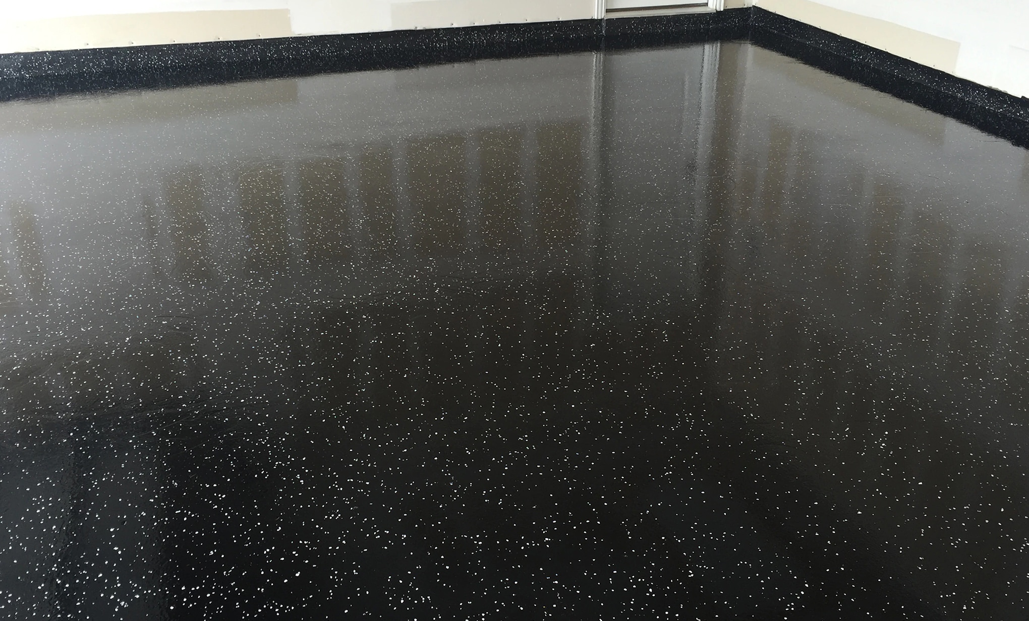 Concrete Paint 2K - Jet Black Epoxy Floor to Paint on