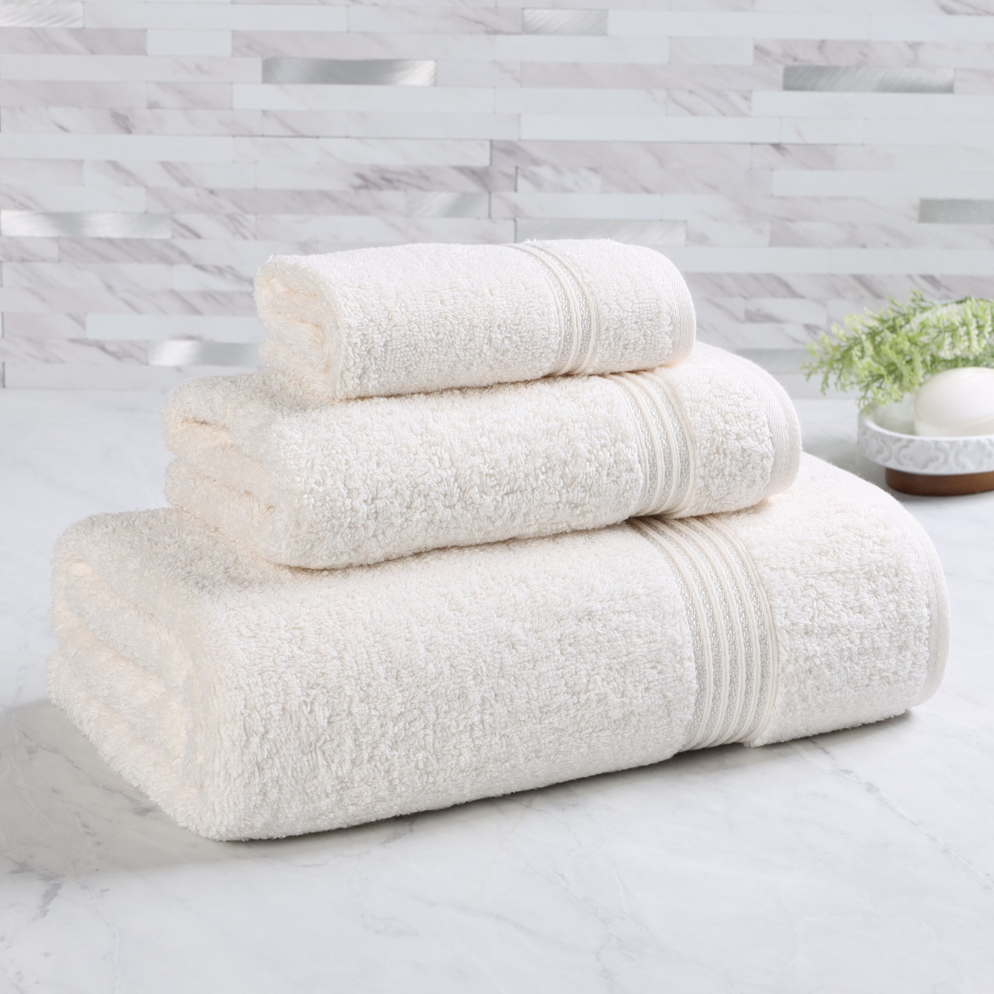 Superior Egyptian Cotton Highly Absorbent Solid 3-Piece Ultra Soft Towel Set
