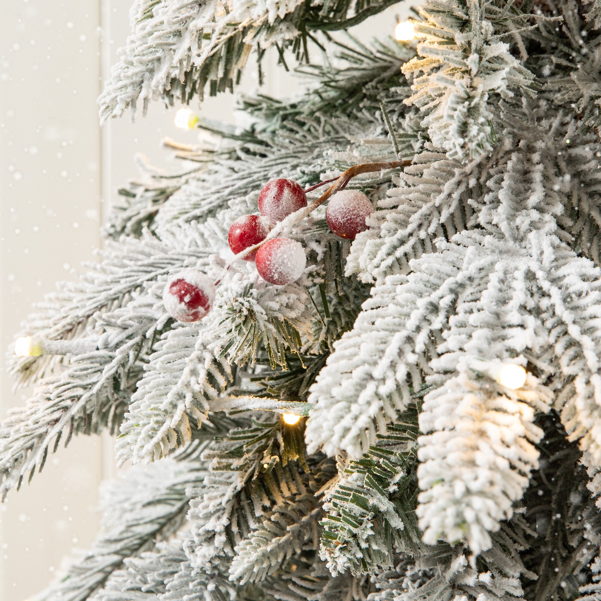 Glitzhome 2030800019 Artificial-Christmas-Trees - View #4