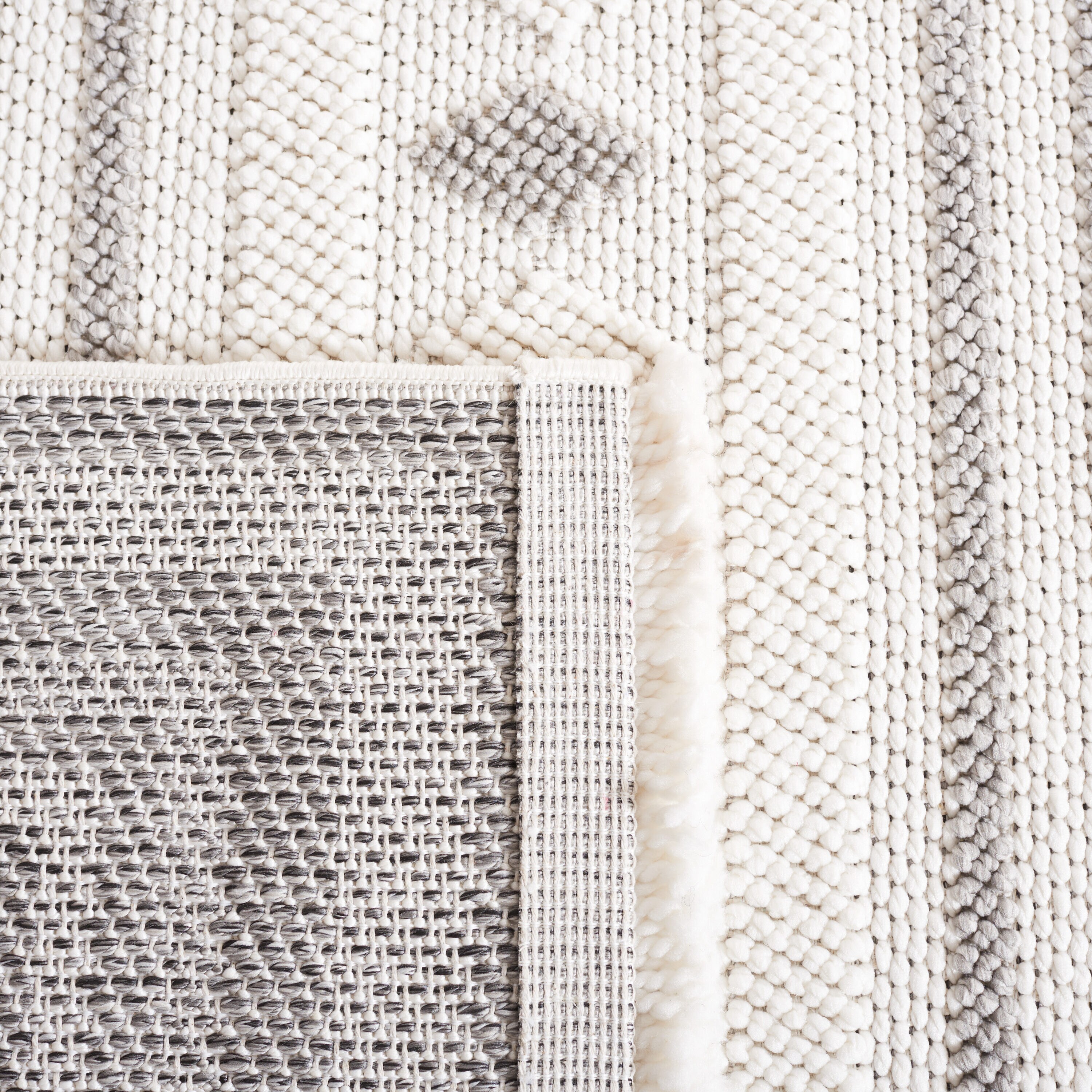 Safavieh LOT104A-7SQ rugs - View #3