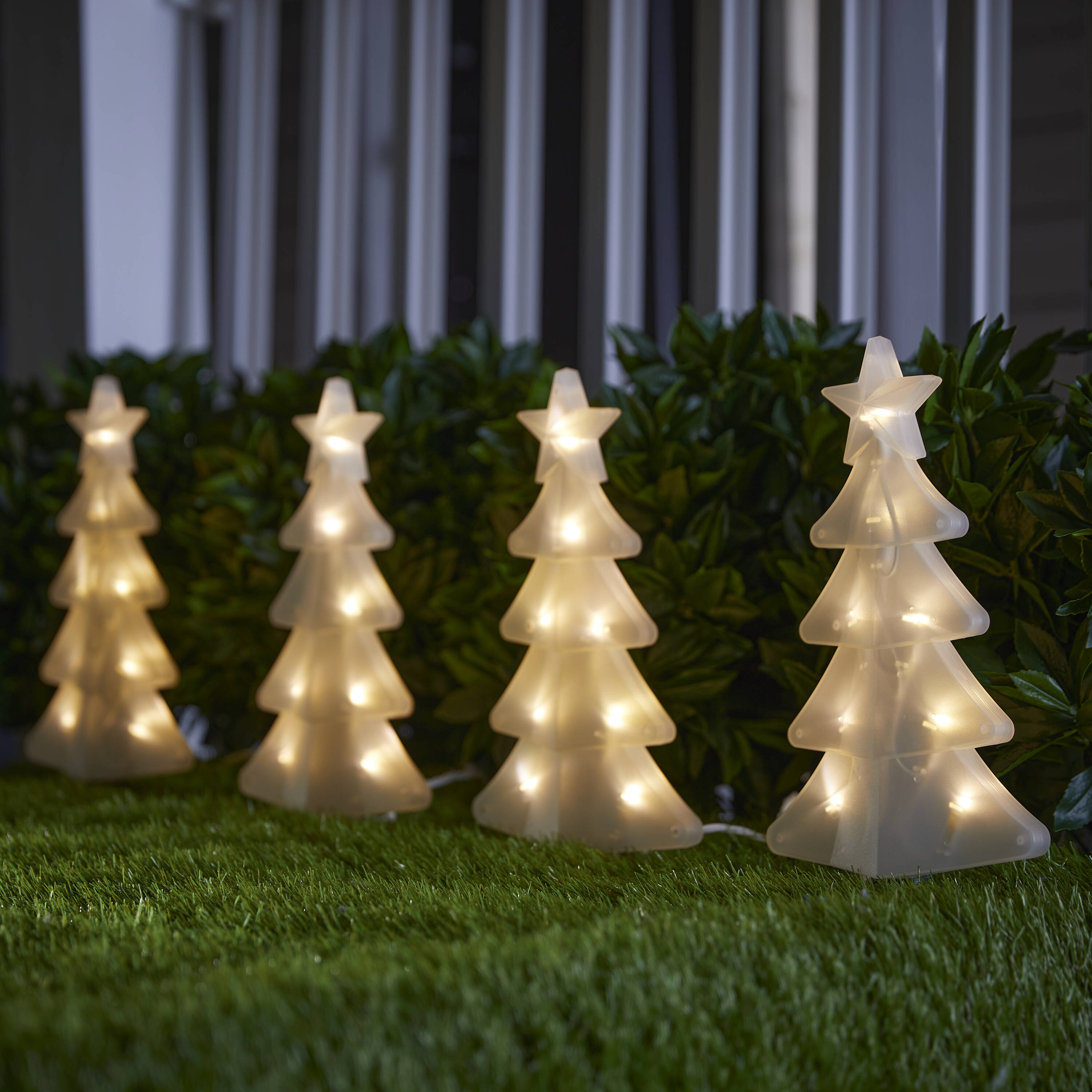 GE 4-ct Staybright LED White Tree Pathway Markers 72613LO at
