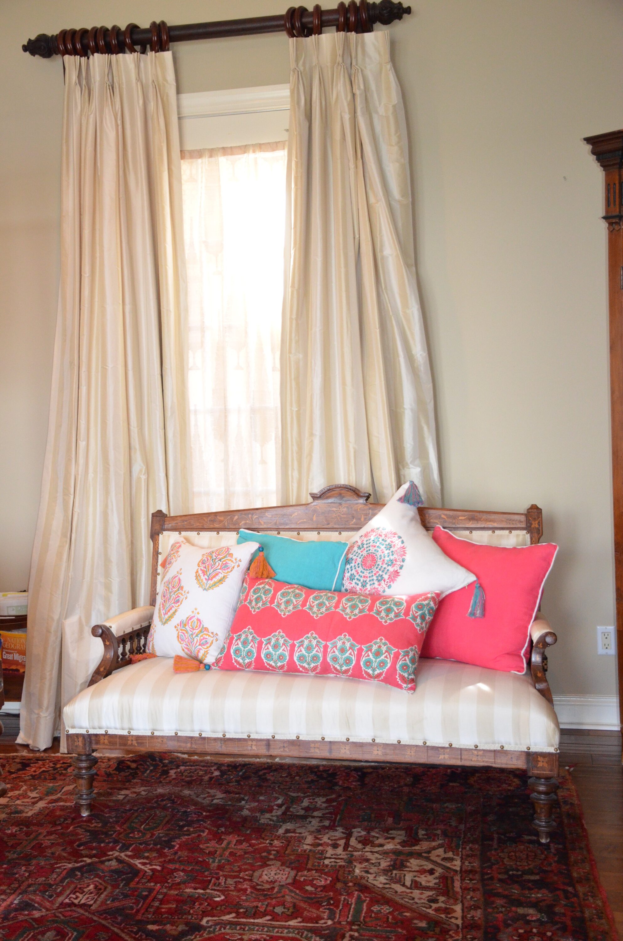 Alamwar PAR-HPG-15X28 Accent-Pillows - View #4