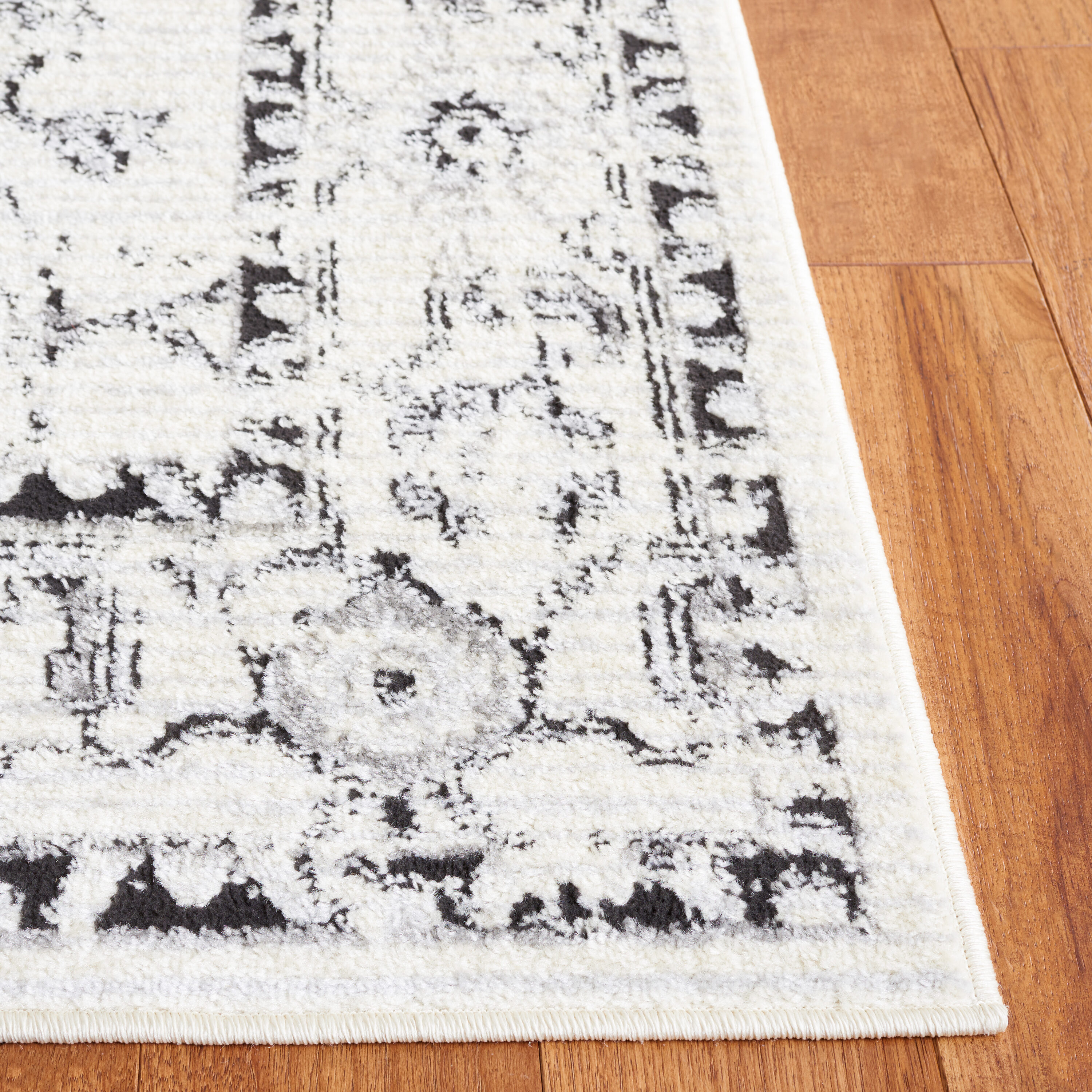 Safavieh TUL666A-4 rugs - View #3