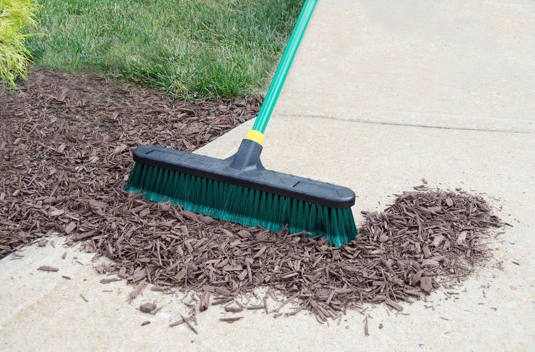 Quickie Polycorn Outdoor Broom