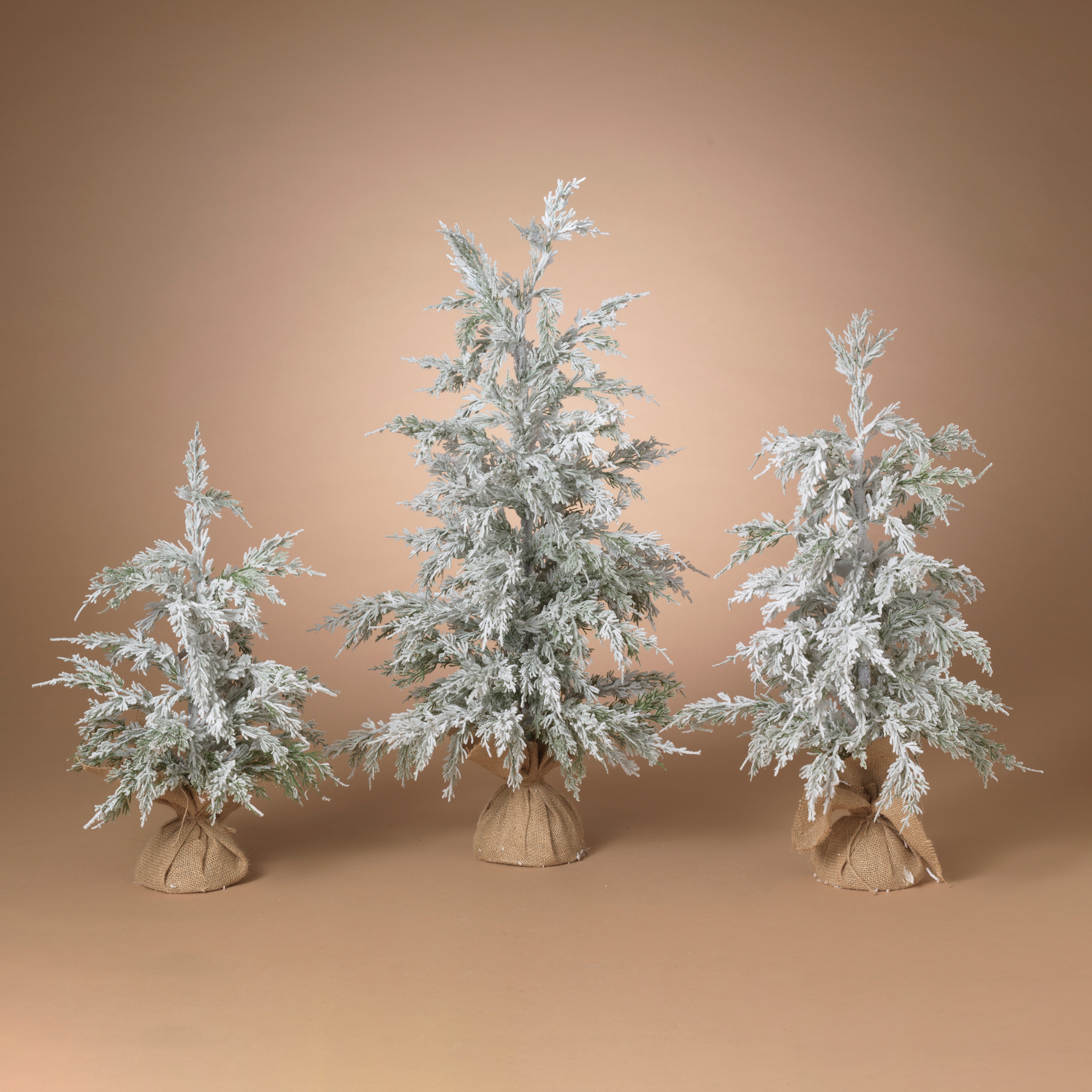 GIL 3-Pack 30-in Christmas Tree(s) Figurine in the Christmas Decor ...