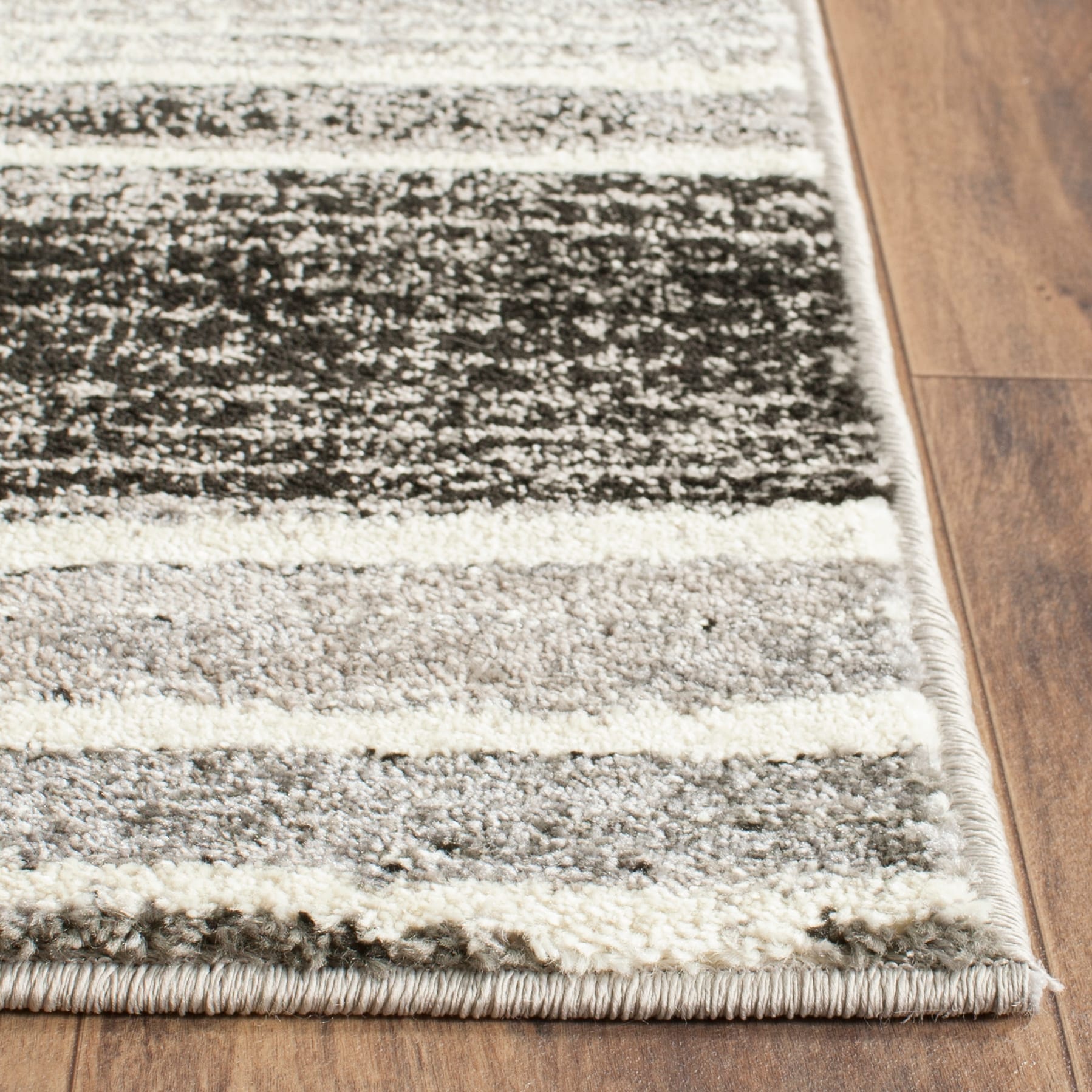 Safavieh EVK492C-5 rugs - View #3