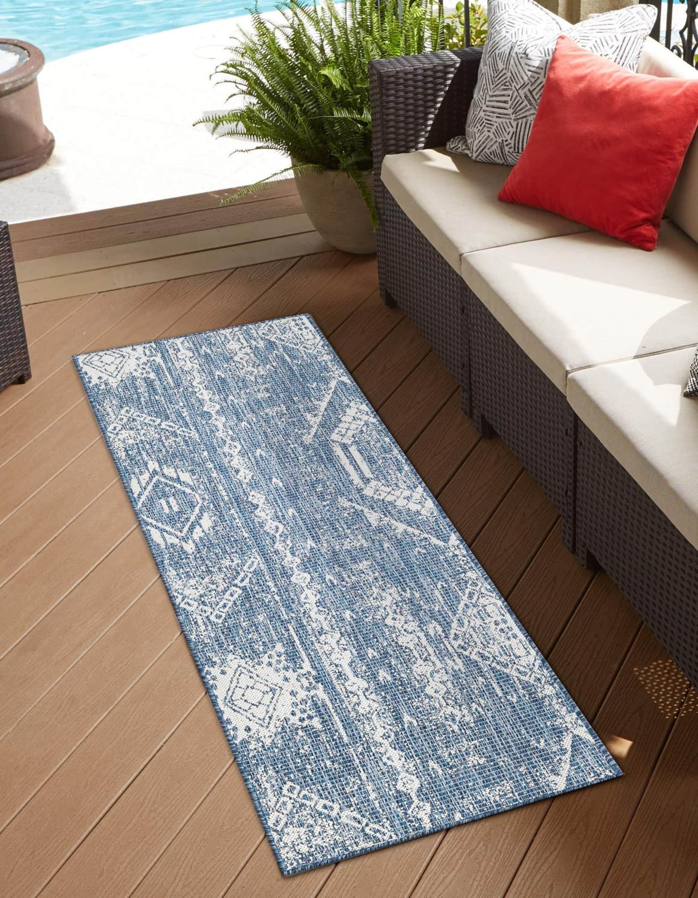 Unique Loom 3181066 Outdoor Bohemian 3 x 14 (ft) Loomed Polypropylene Blue Rectangular Indoor/Outdoor Abstract Runner rug