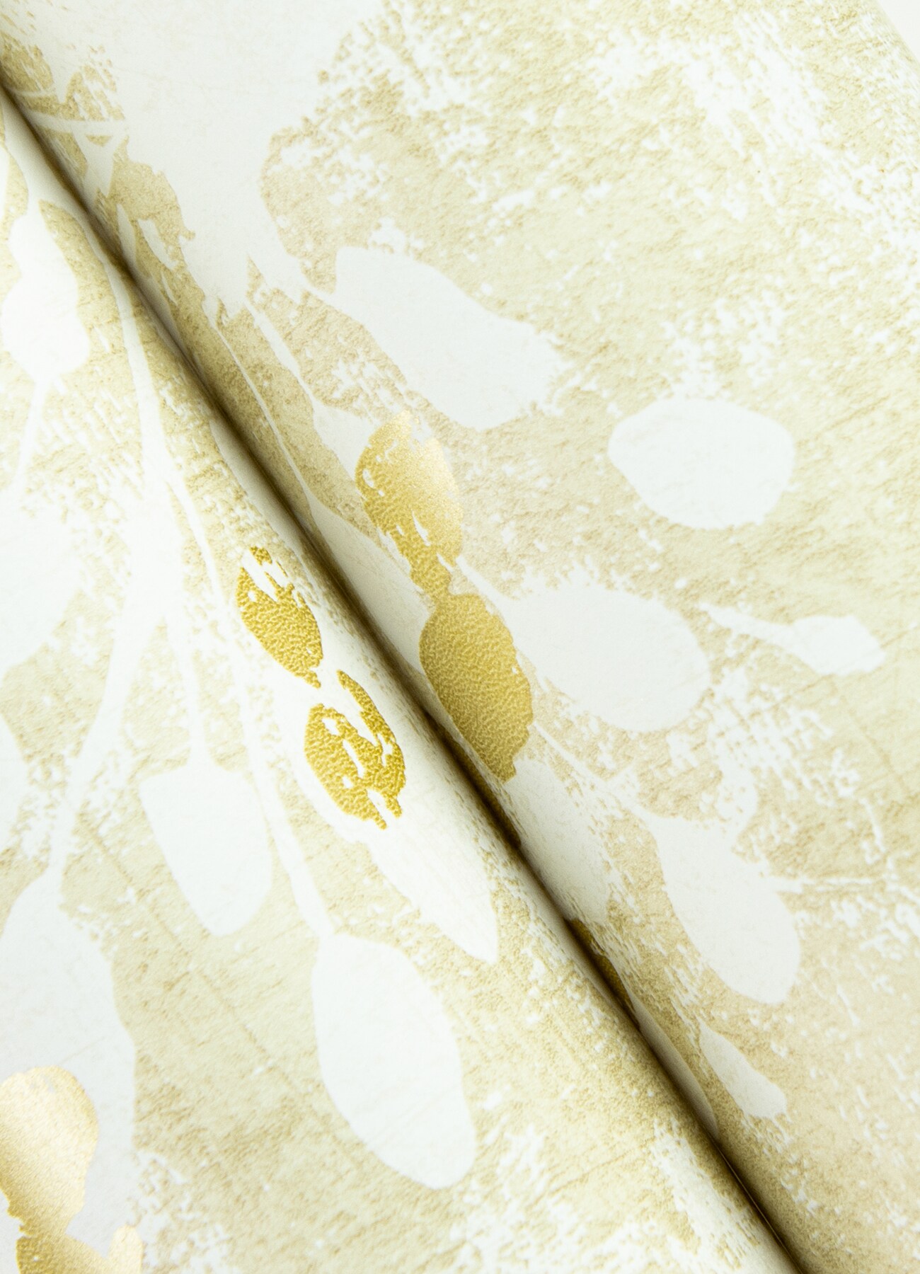 Dori Gold and White Painterly Floral Non-Woven Wallpaper