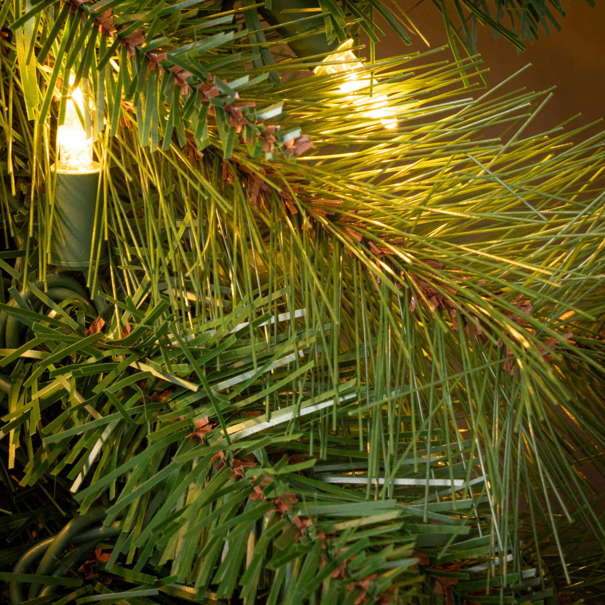 Sullivans GD1563 Artificial-Christmas-Garland - View #2