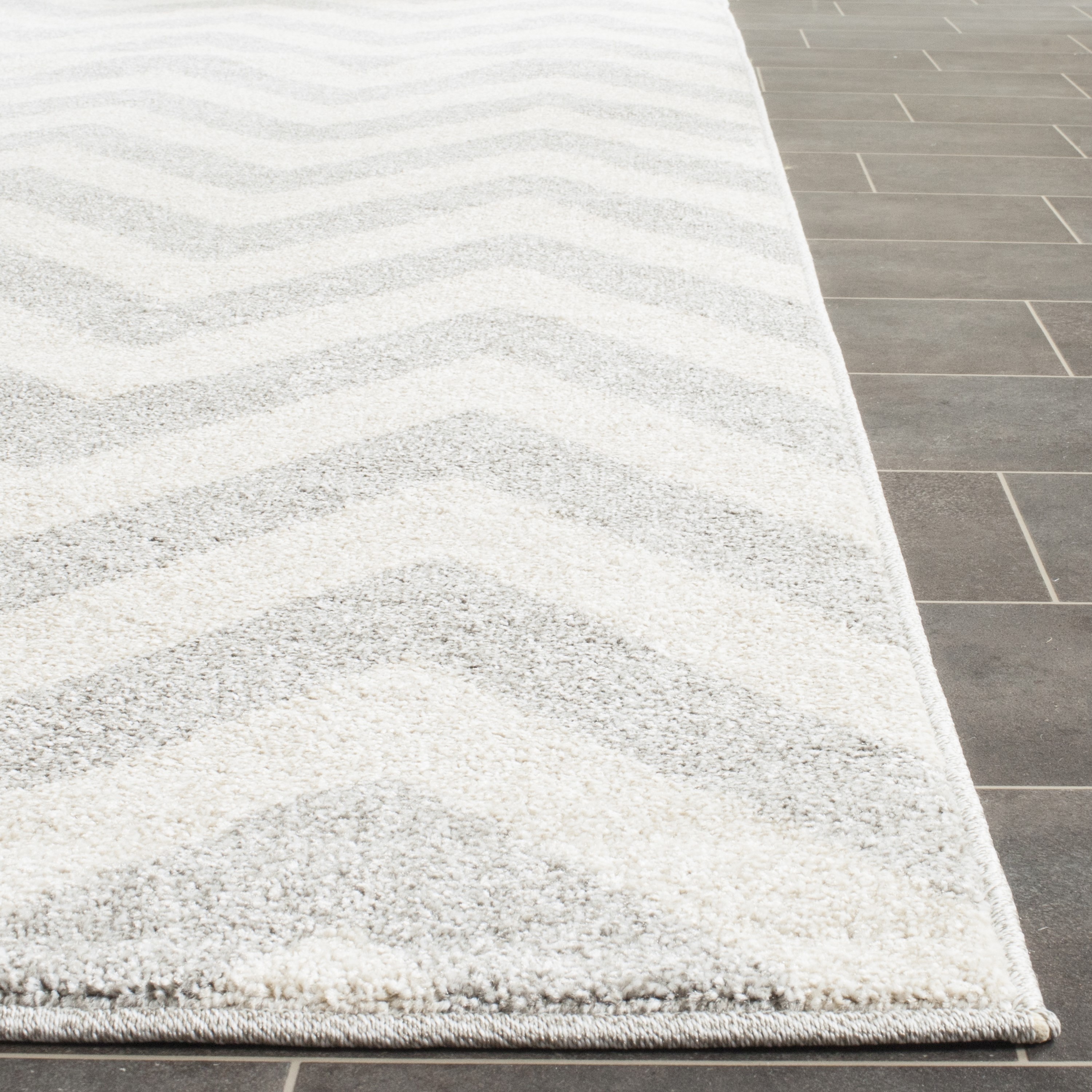 Safavieh AMT419B-10 rugs - View #3