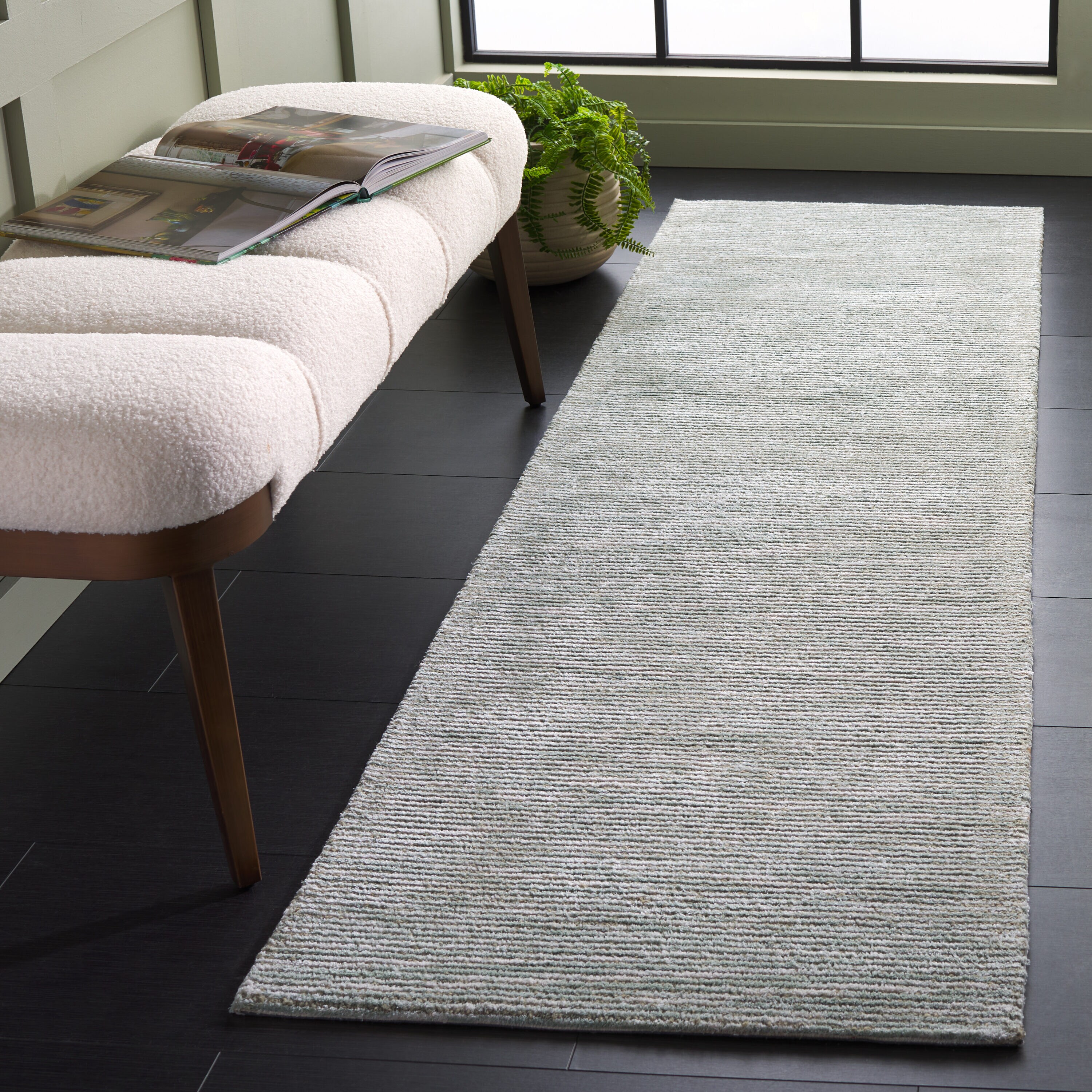  Soho 178 Green Solid / Tonal 2ft-3in x 8ft Runner Rug