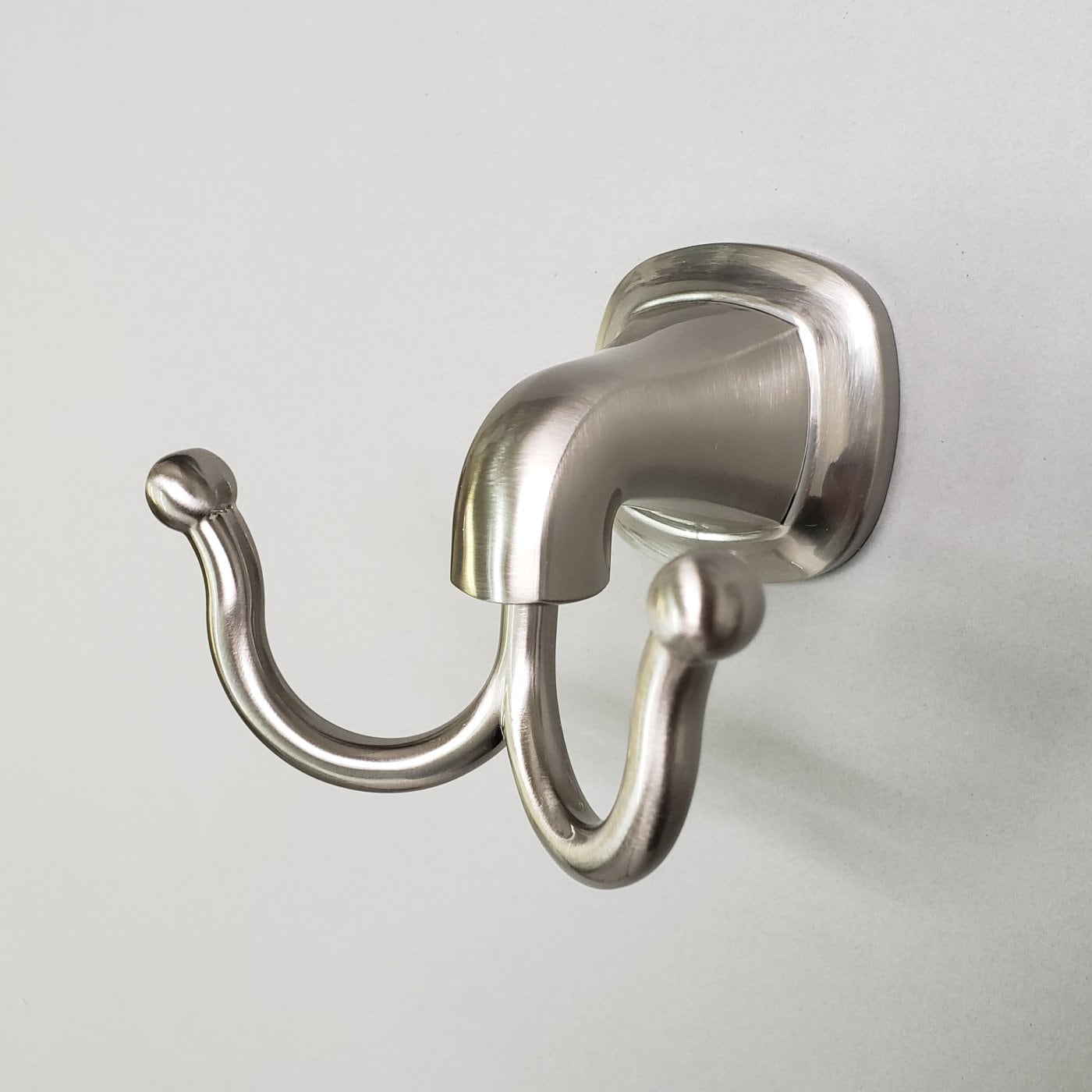 ARISTA BA5702-RHKDJ-SN Robe-Hooks - View #2
