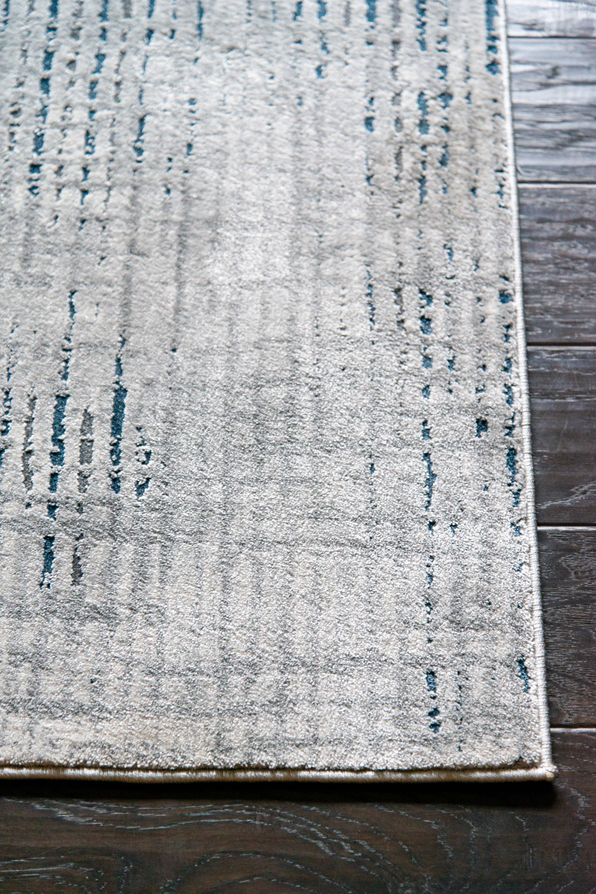 United Weavers Of America 4525 10561 24 rugs - View #5