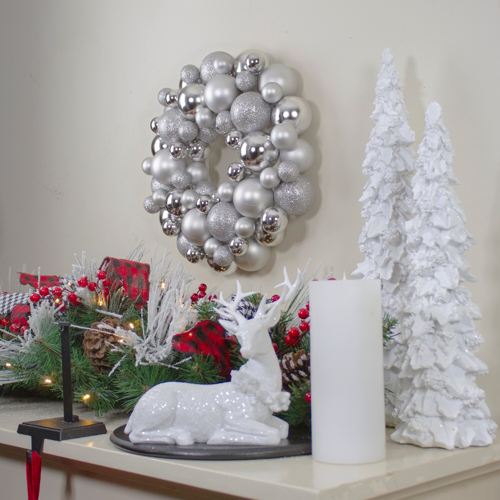 Northlight 34313051 Artificial-Christmas-Wreaths - View #2