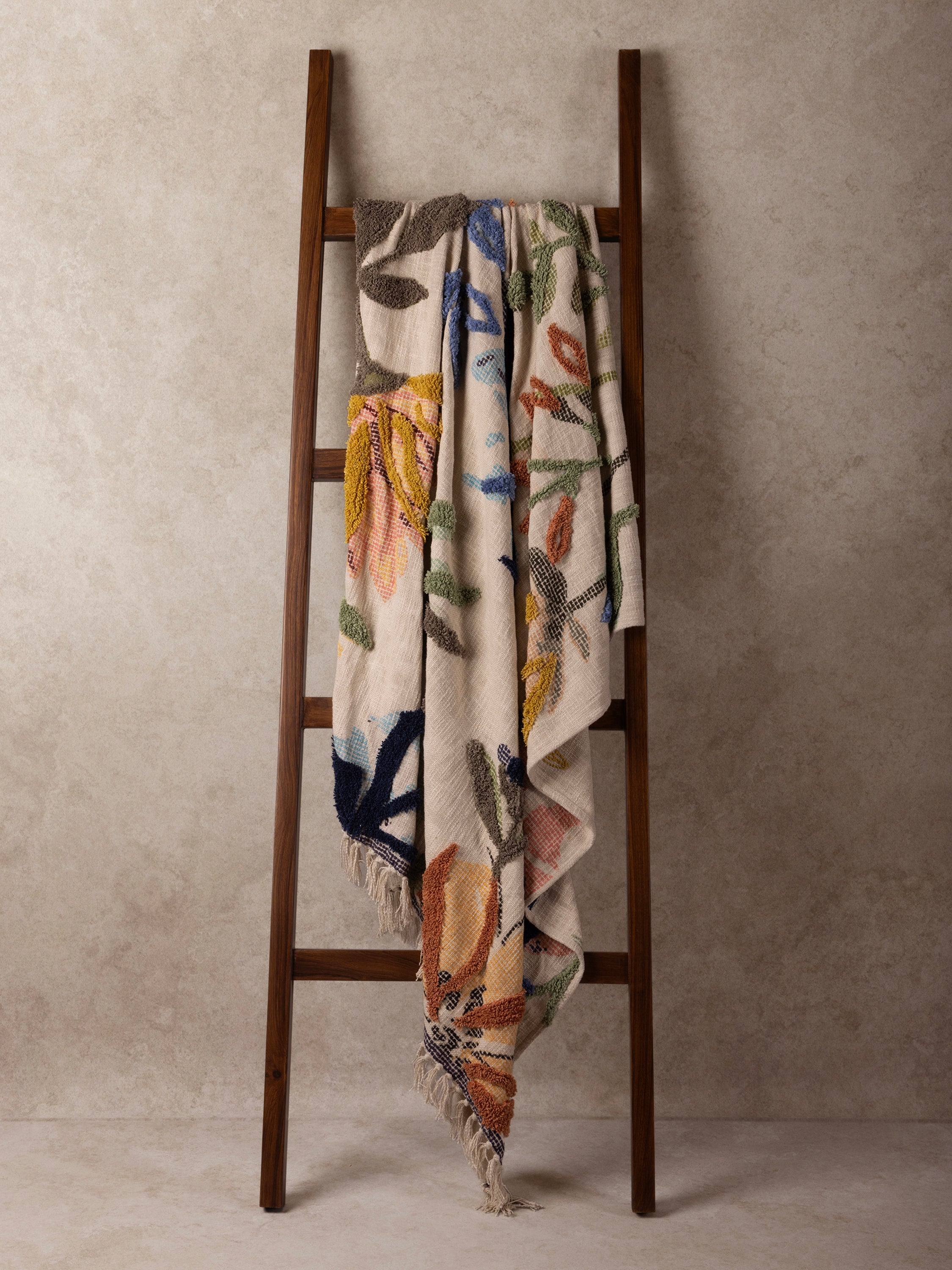GAURI KOHLI GK71090 Blankets-And-Throws - View #2