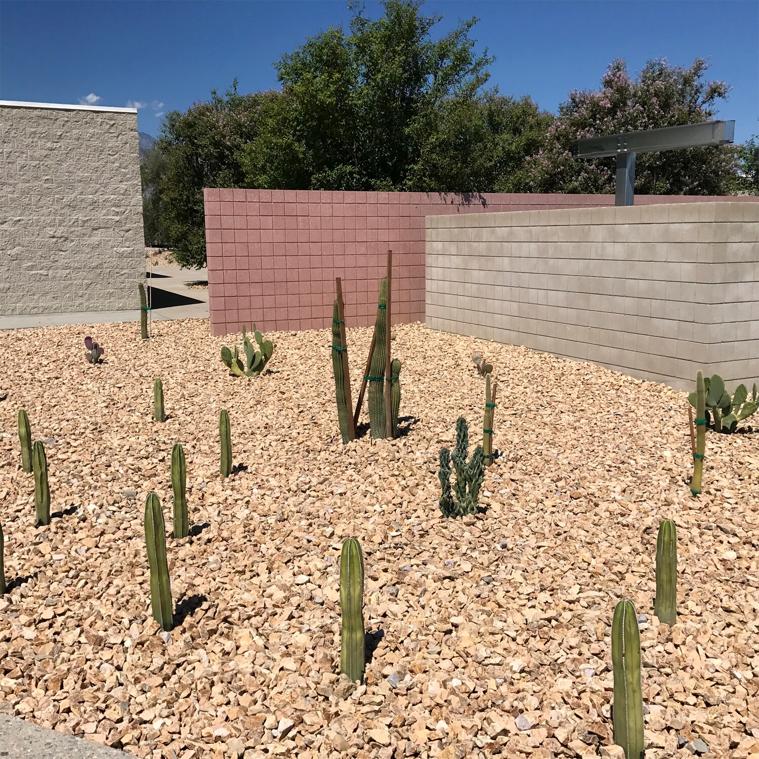 Yard Elements 02-0072 Landscaping-Rock - View #3