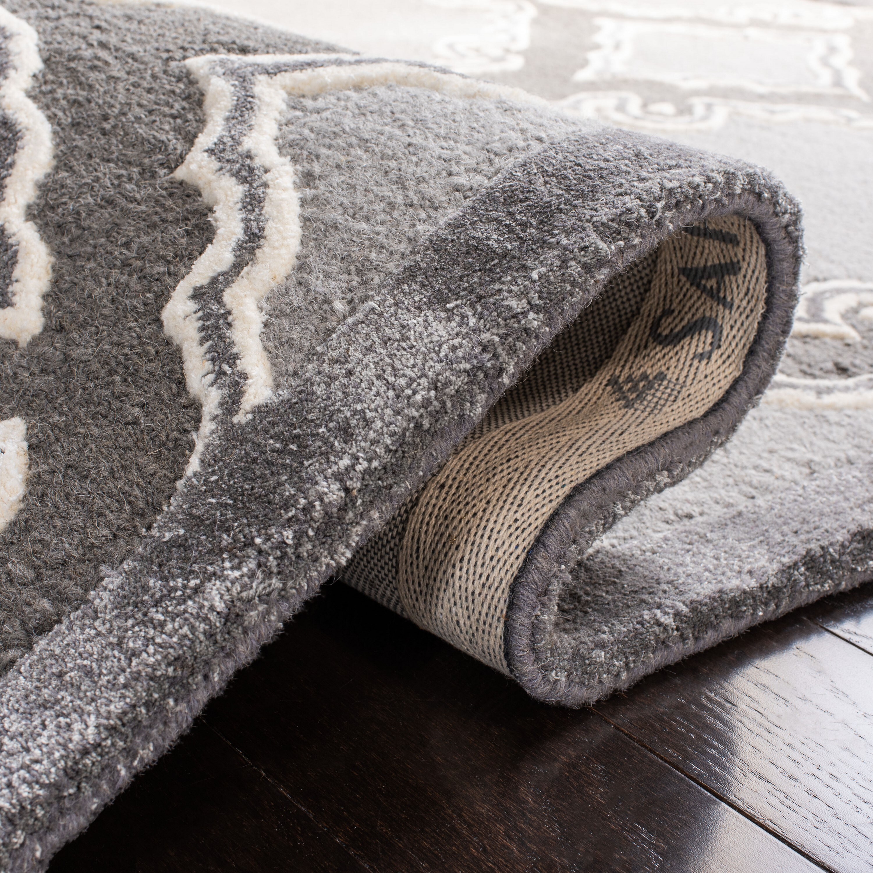 Safavieh BEL139A-24 rugs - View #5