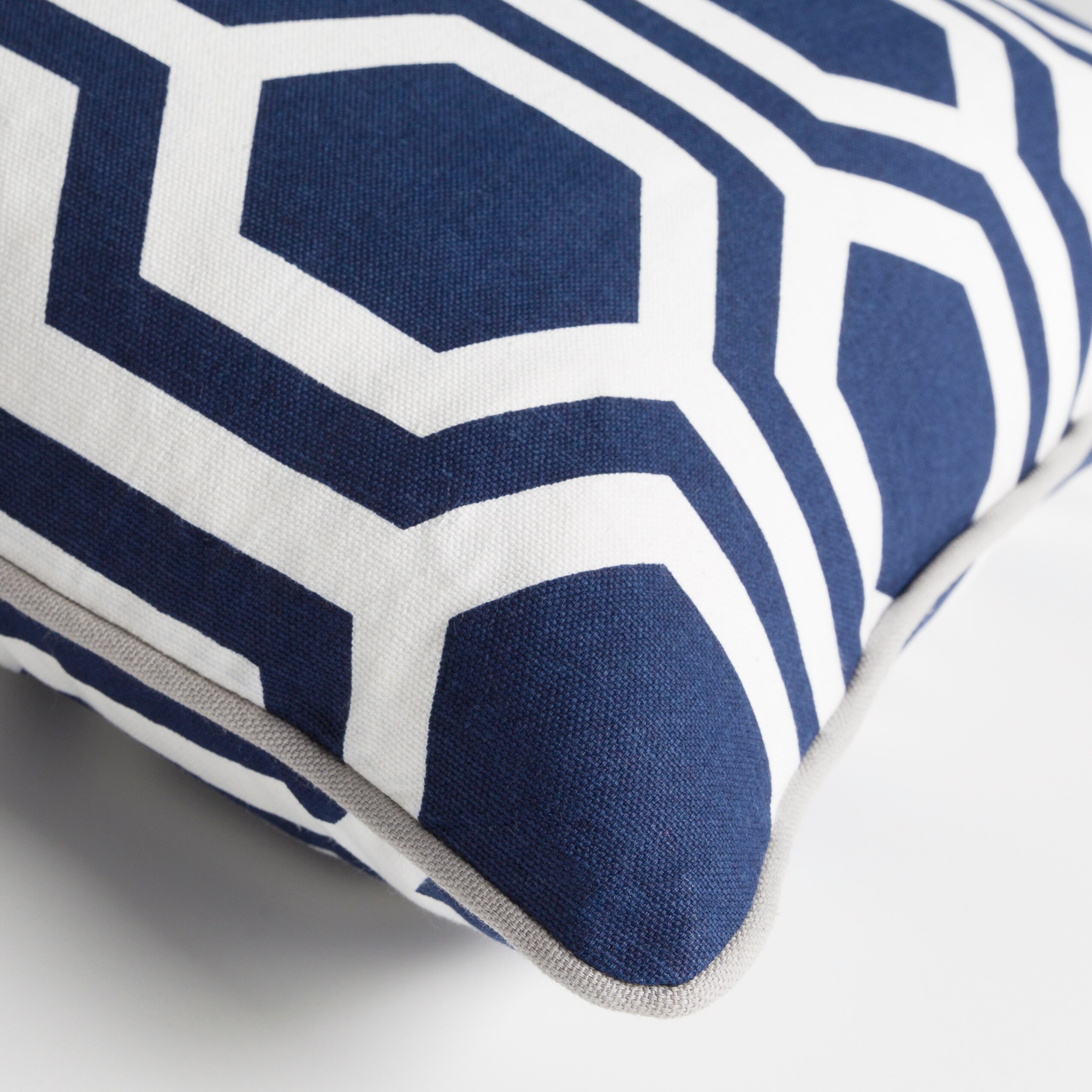 Surya INGA7010-1818P Accent-Pillows - View #4
