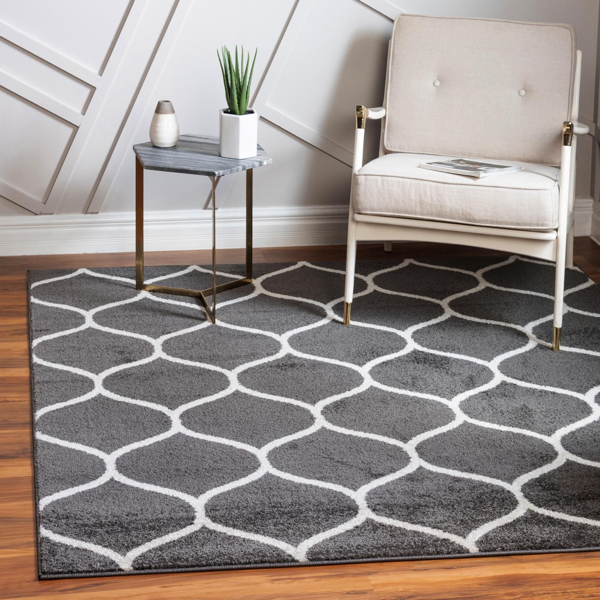 Unique Loom 3151645 Trellis Frieze 4 x 4 (ft) Loomed Polypropylene Dark Gray Square Indoor Trellis Area rug