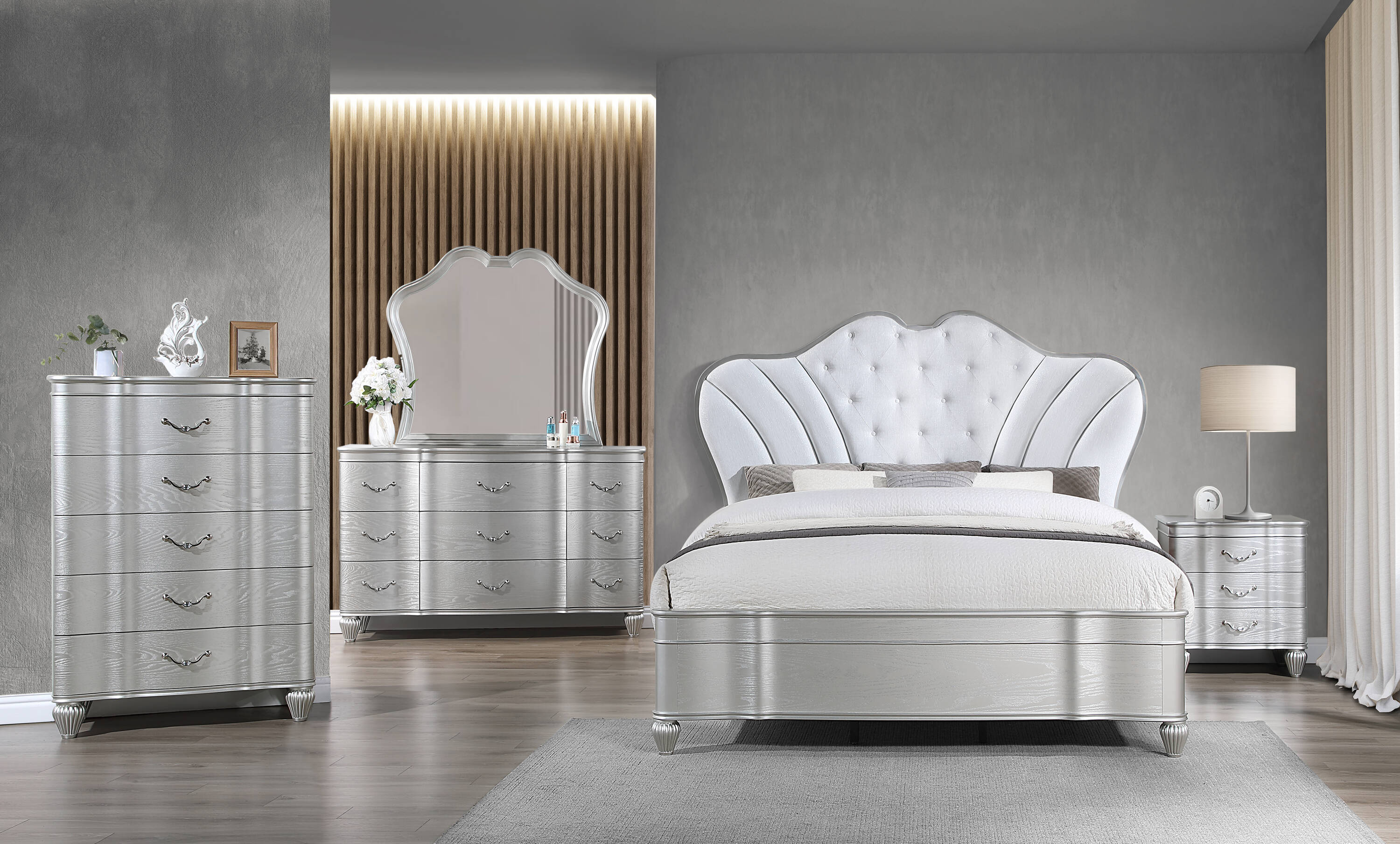 Galaxy 601955554619 Landmark Silver Queen Bedroom Set