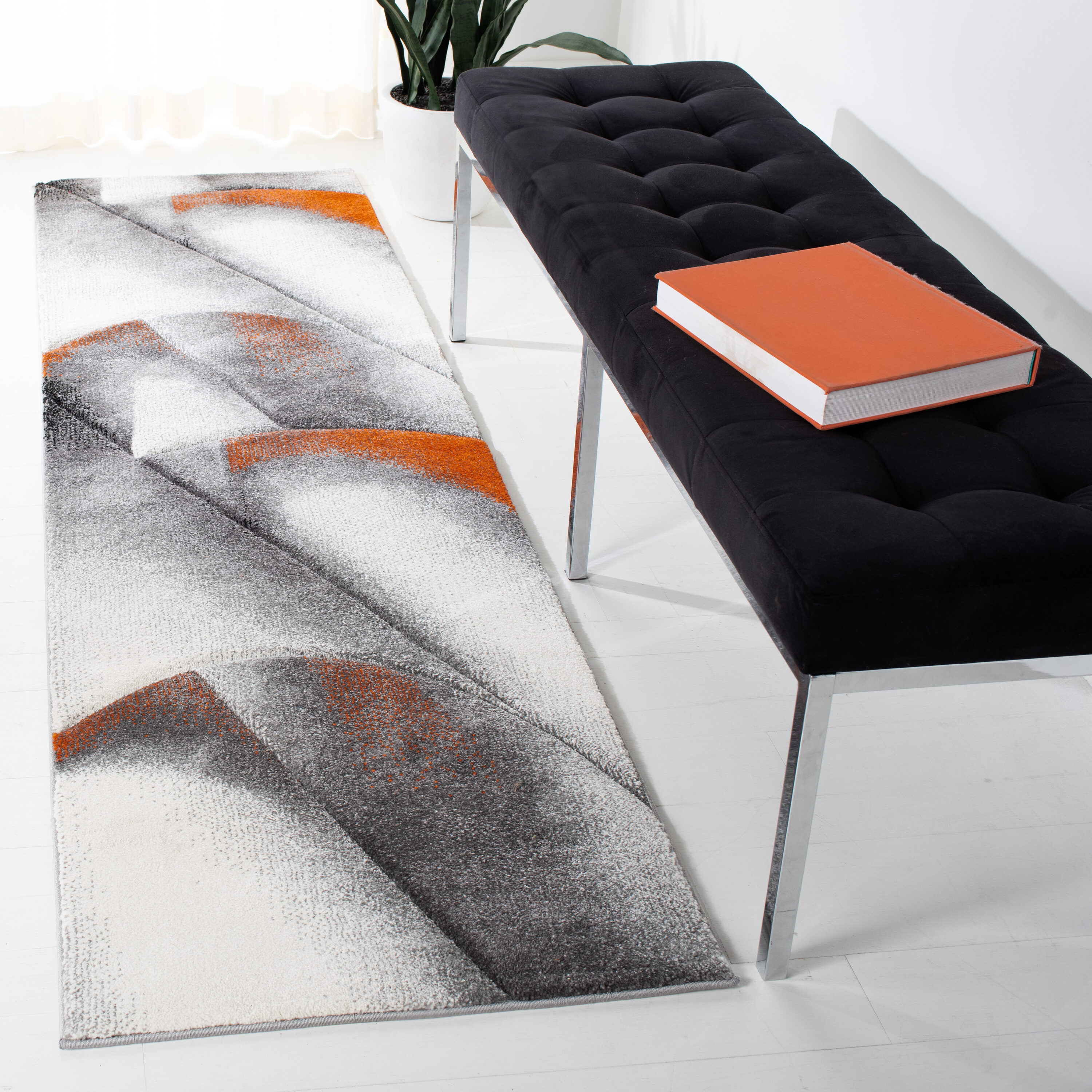 Safavieh HLW716P-28 Hollywood 716P Grey/Orange 2 x 8 Runner rug