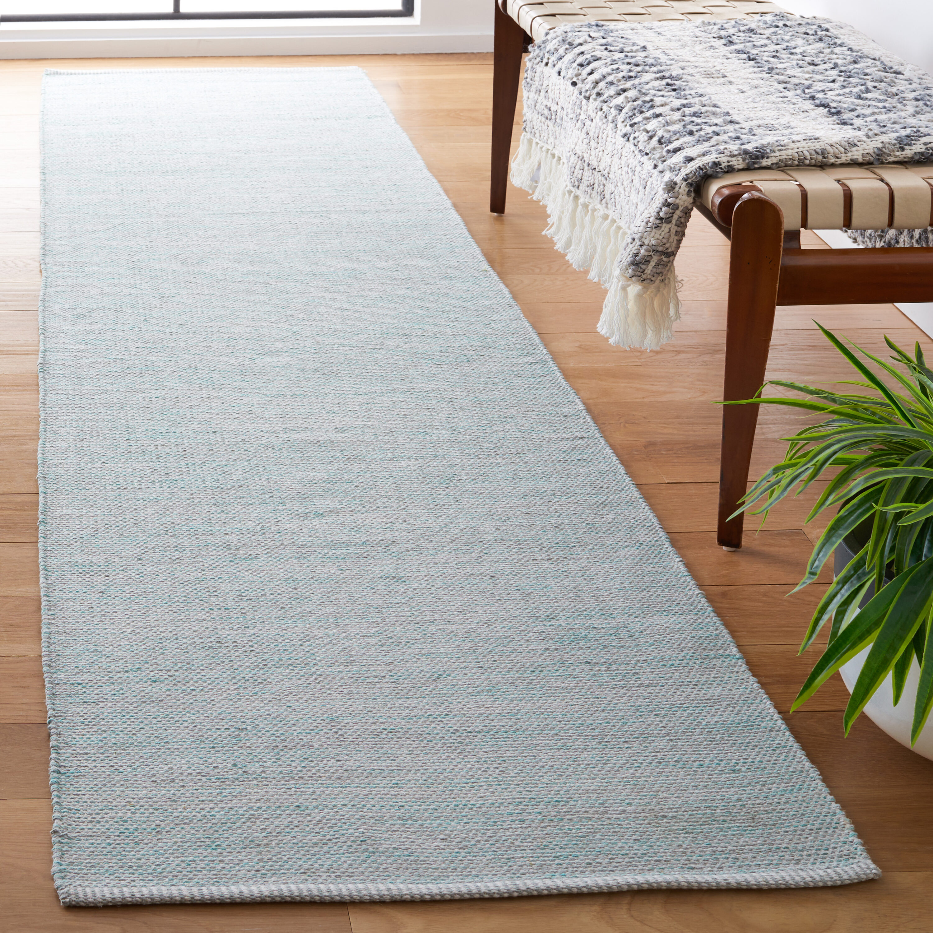  Montauk 701 Turquoise/Gray Solid / Tonal 2ft-3in x 9ft Runner Rug