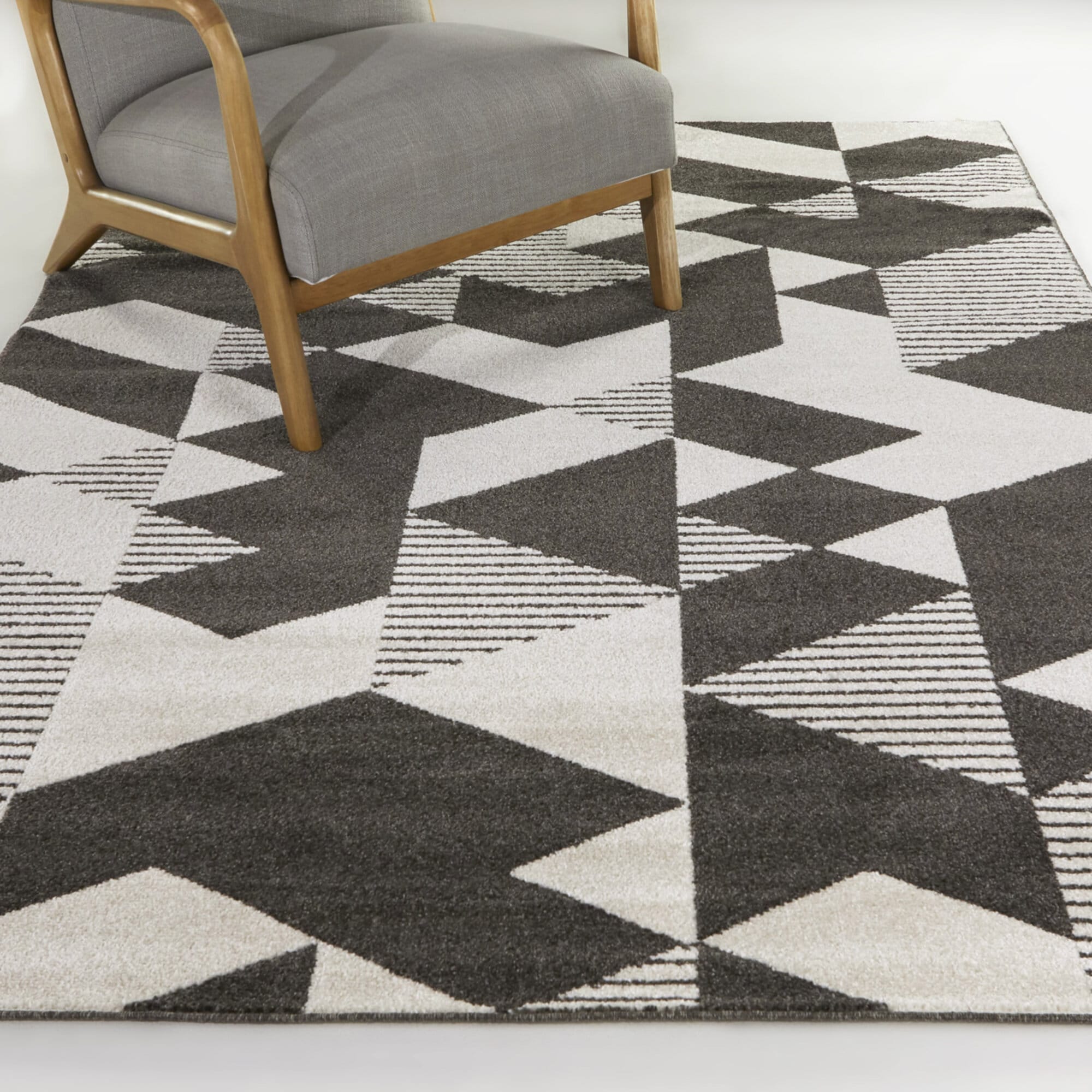 Balta 3111169 5 x 6 (ft) Polypropylene Charcoal Rectangular Indoor Geometric Mid-Century Modern Area rug