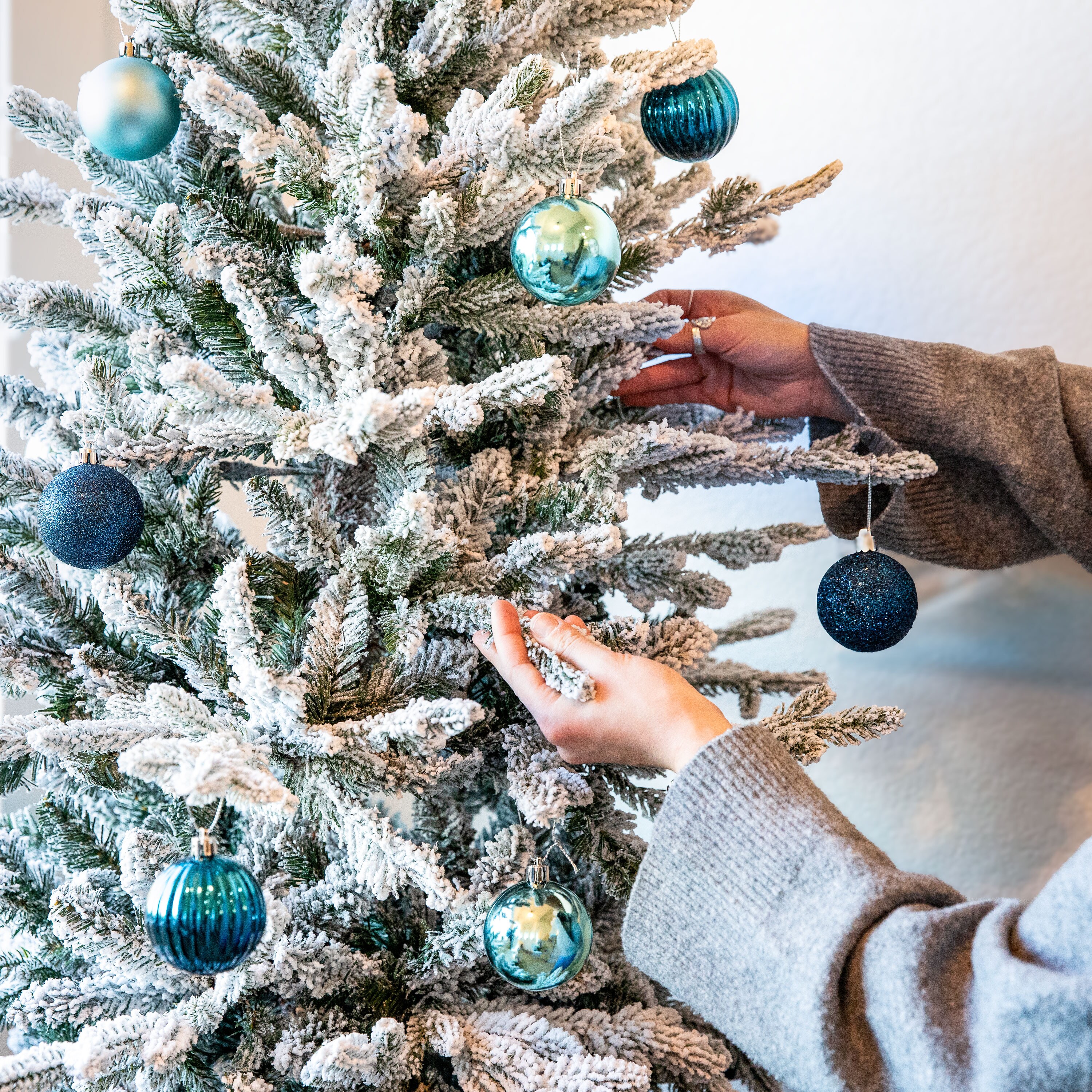 Turquoise and Blue Shatterproof Plastic Christmas Ornament Set, 24 Count