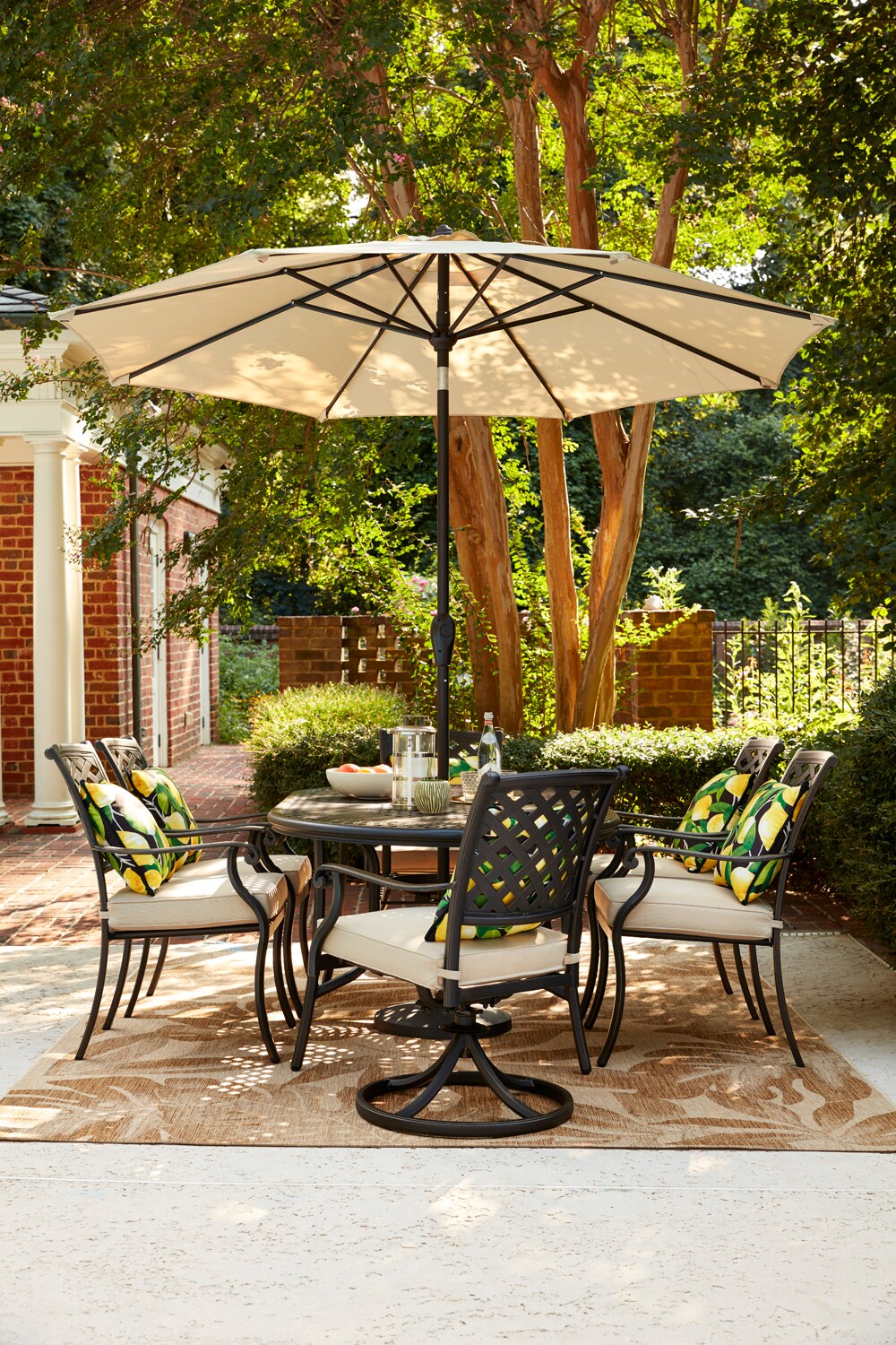 allen roth Queensbury Oval Outdoor Dining Table 41.73 in W x 73.6 in L with Umbrella Hole at Lowes