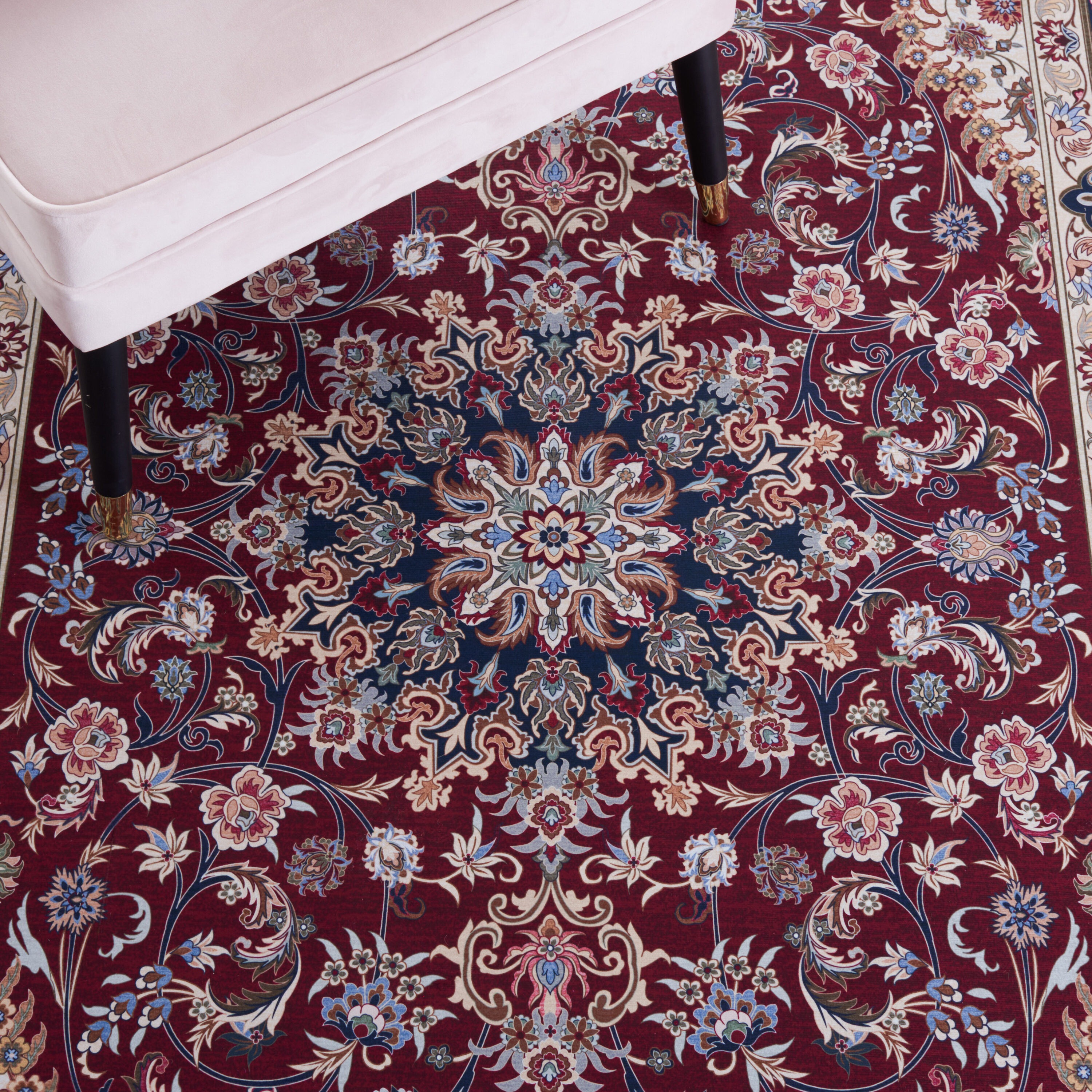 Tucson Red Synthetic 36" Hand-Knotted Easy Care Area Rug
