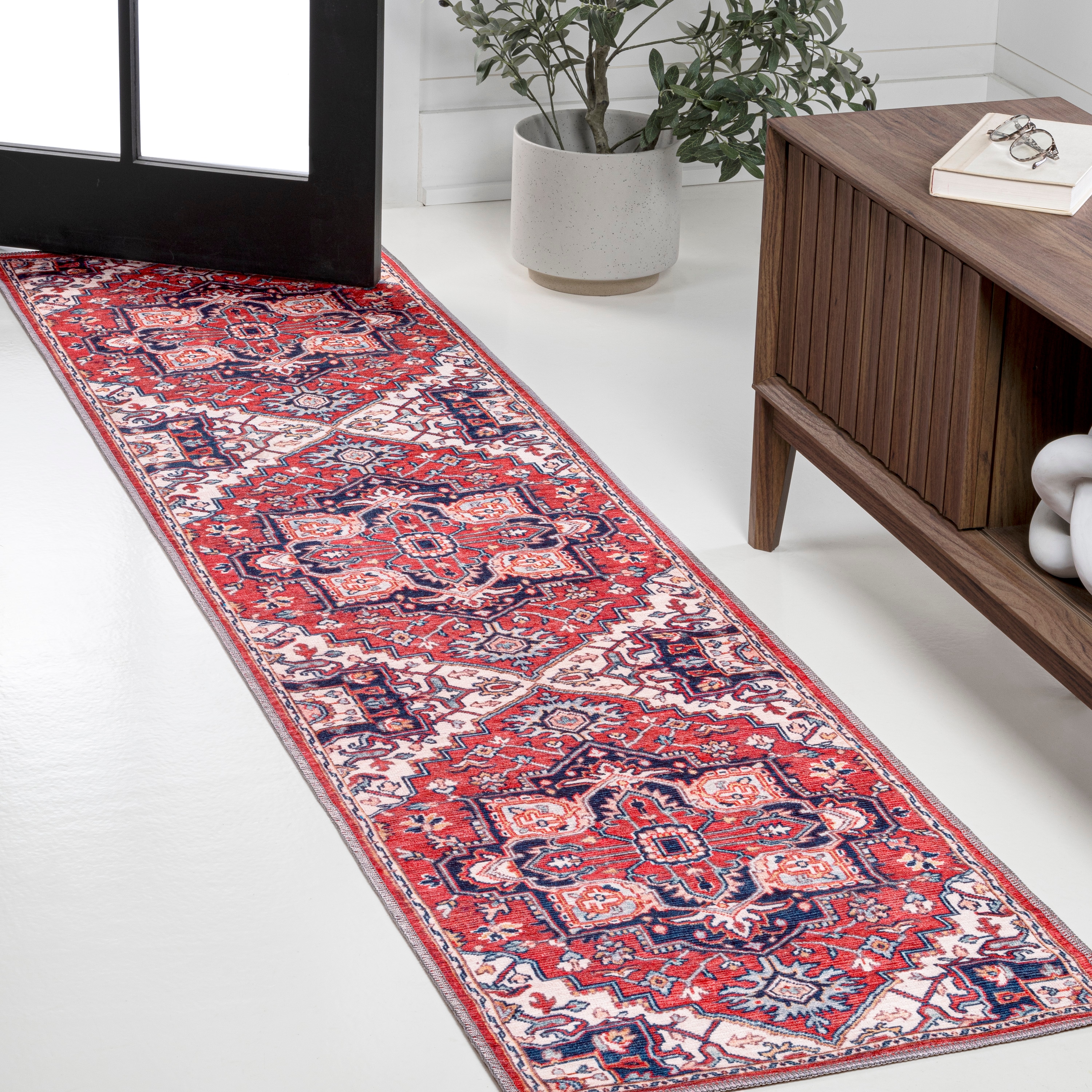 JONATHAN  Y WSH105A-28 WASHABLE Cirali Ornate Large Medallion 2 x 8 (ft) Loomed Polypropylene Red/Navy Rectangular Indoor Border Bohemian/Eclectic Machine washable Runner rug