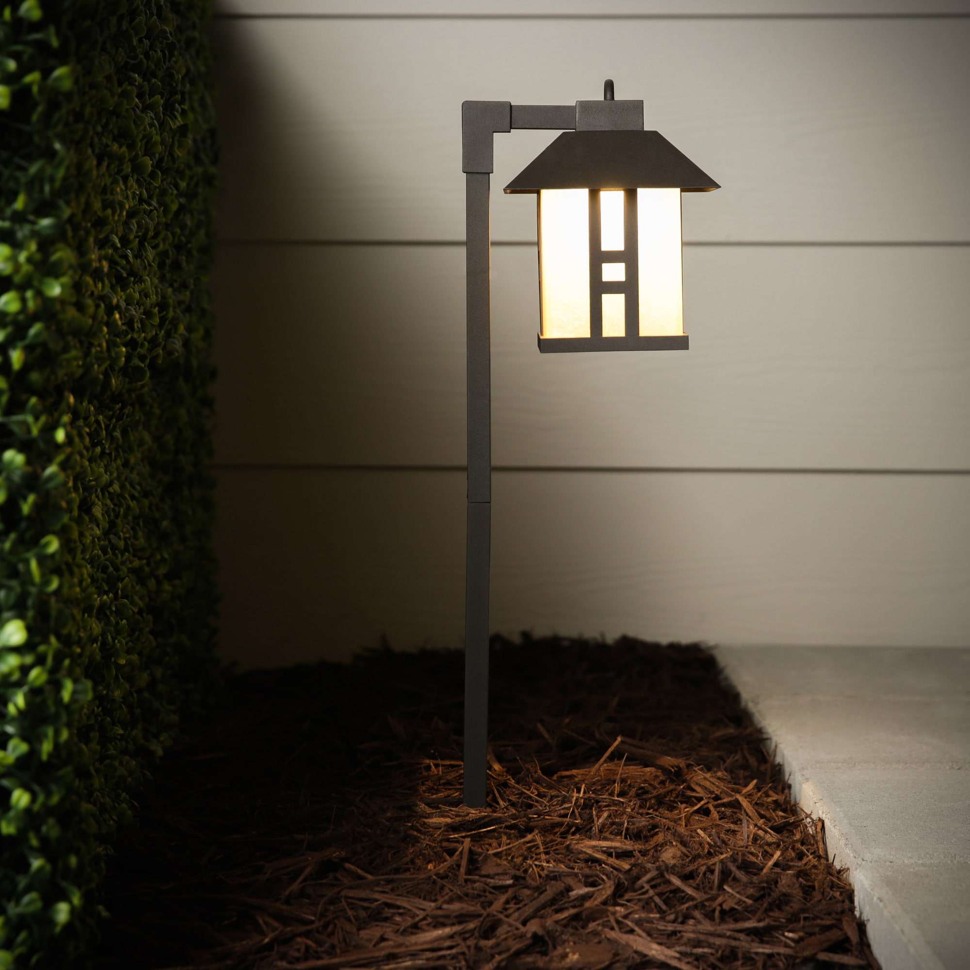 Portfolio Landscape Bronze Plug-in LED Path & Flood Light Kit 8 pc