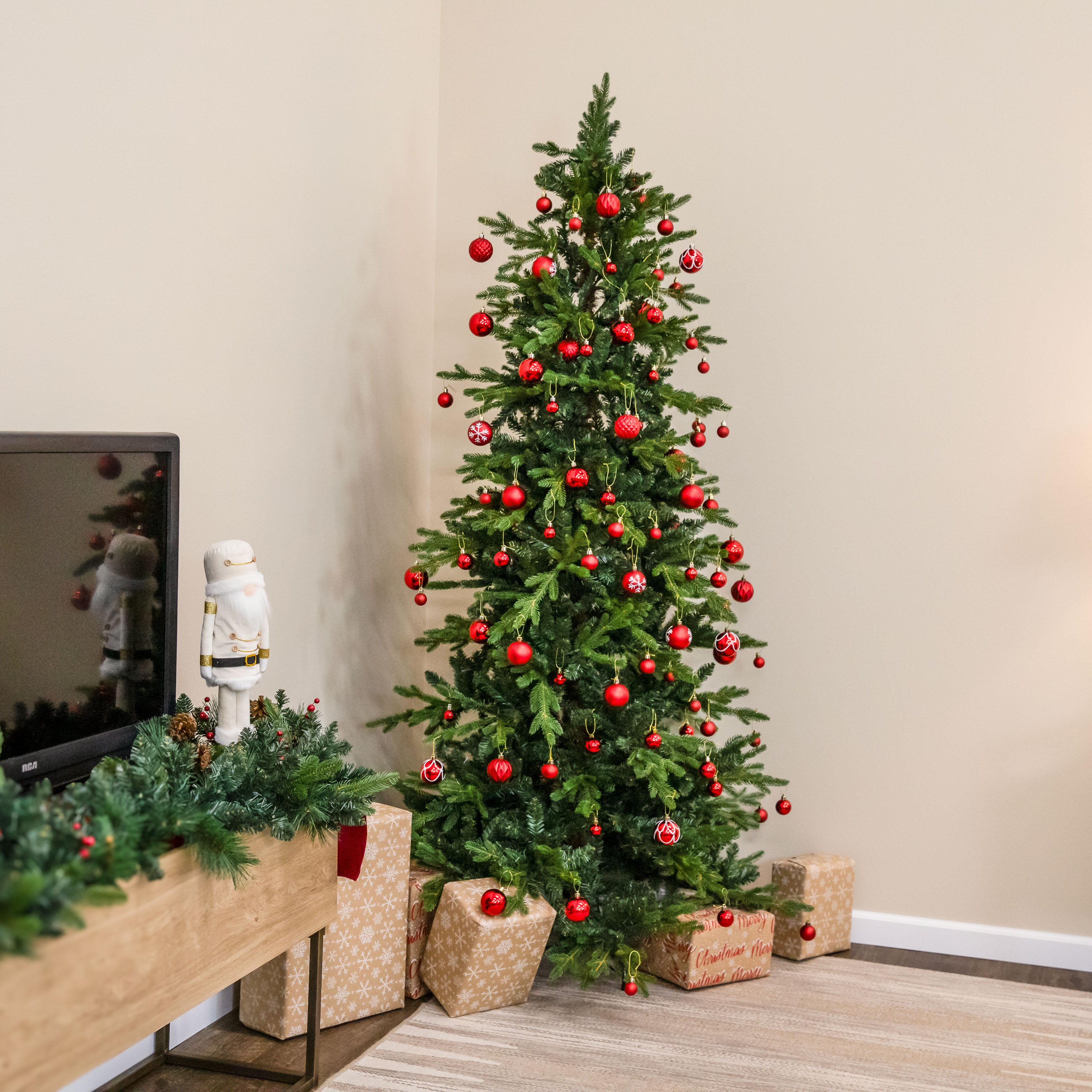 Red Shatterproof Plastic Christmas Ornament Set, 100 Pieces