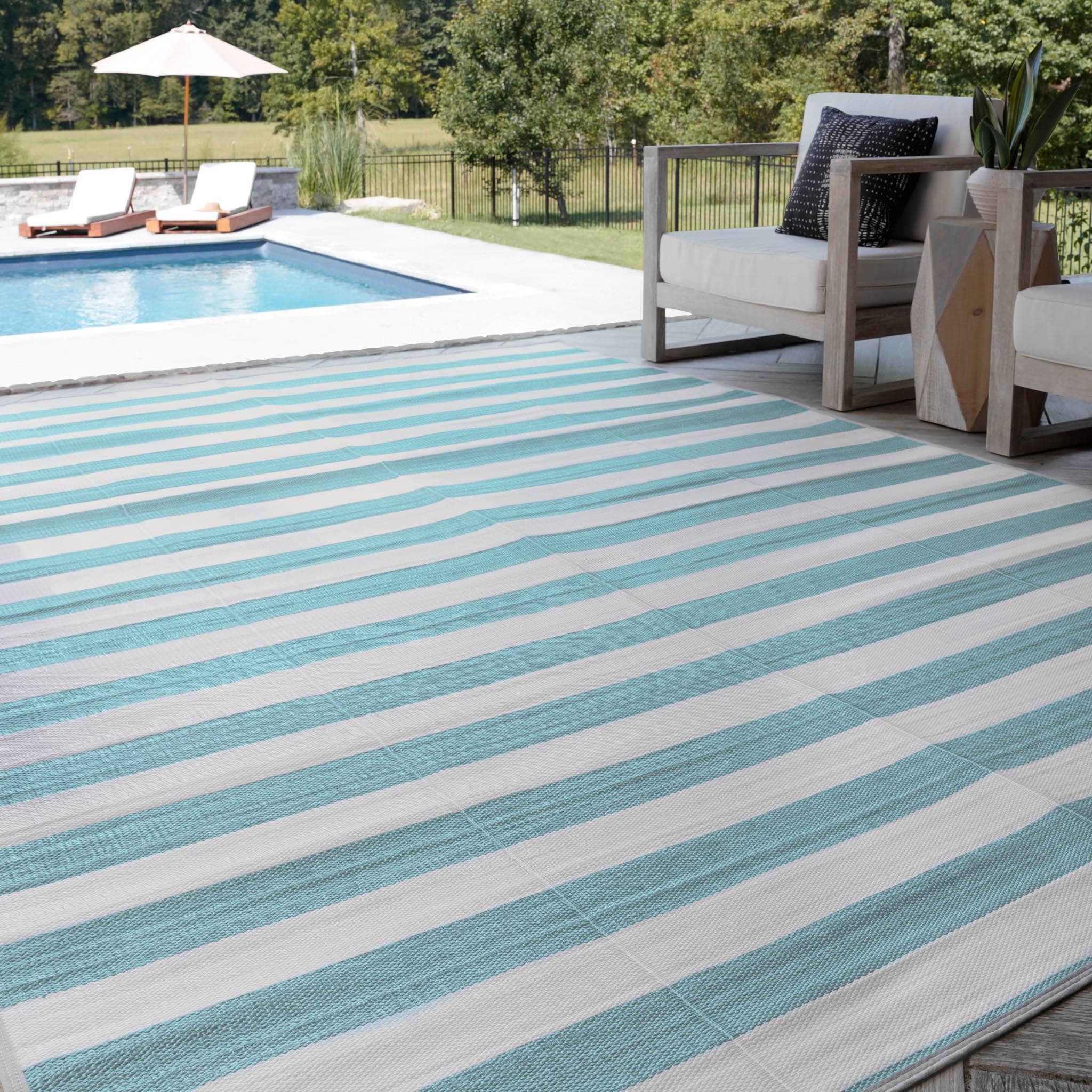 Tayse Luna 9 x 12 (ft) Flatweave Polypropylene Aqua Rectangular Outdoor Area rug