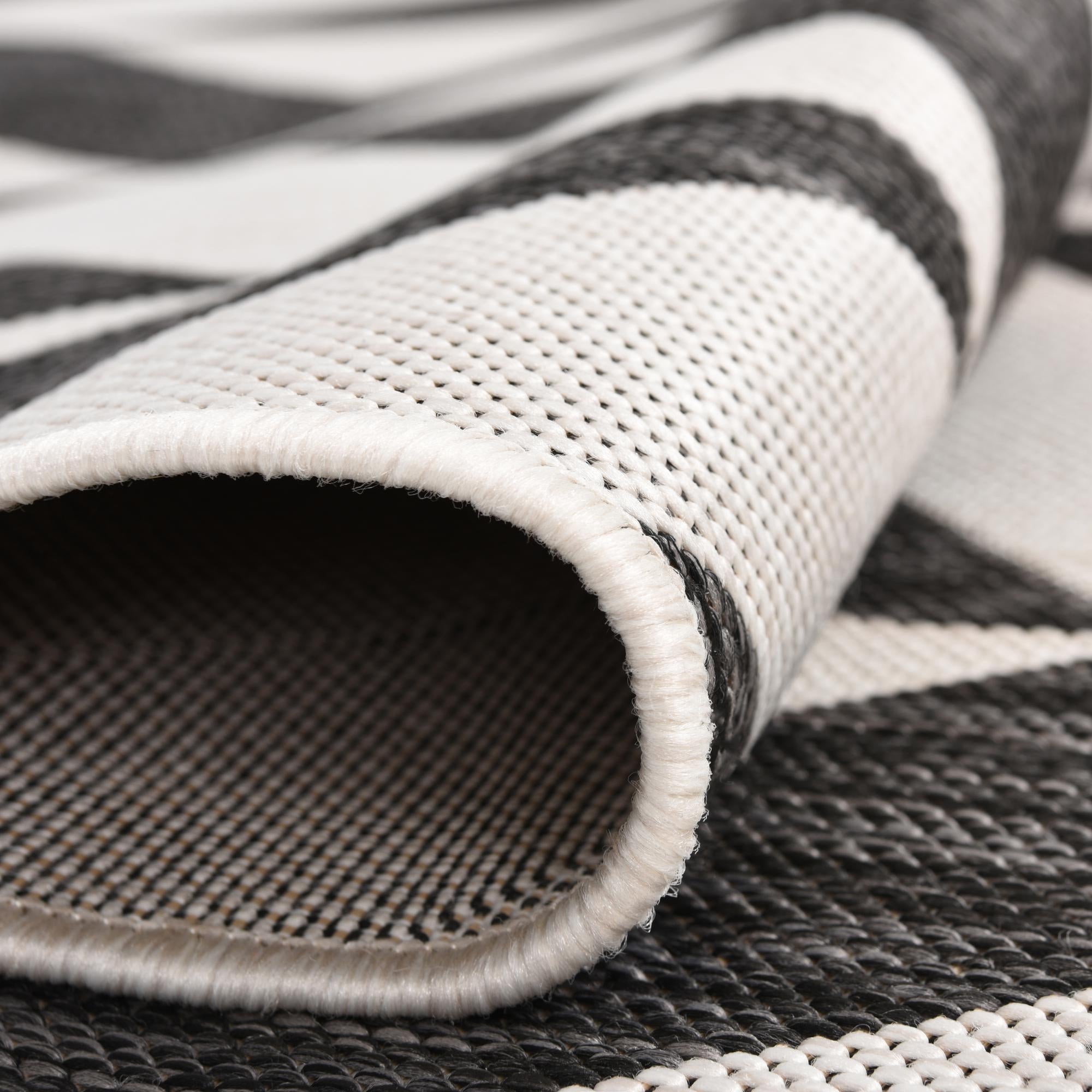 Unique Loom 3152489 Jill Zarin Outdoor 8 x 8 (ft) Loomed Polypropylene Charcoal Gray Square Indoor/Outdoor Geometric Area rug