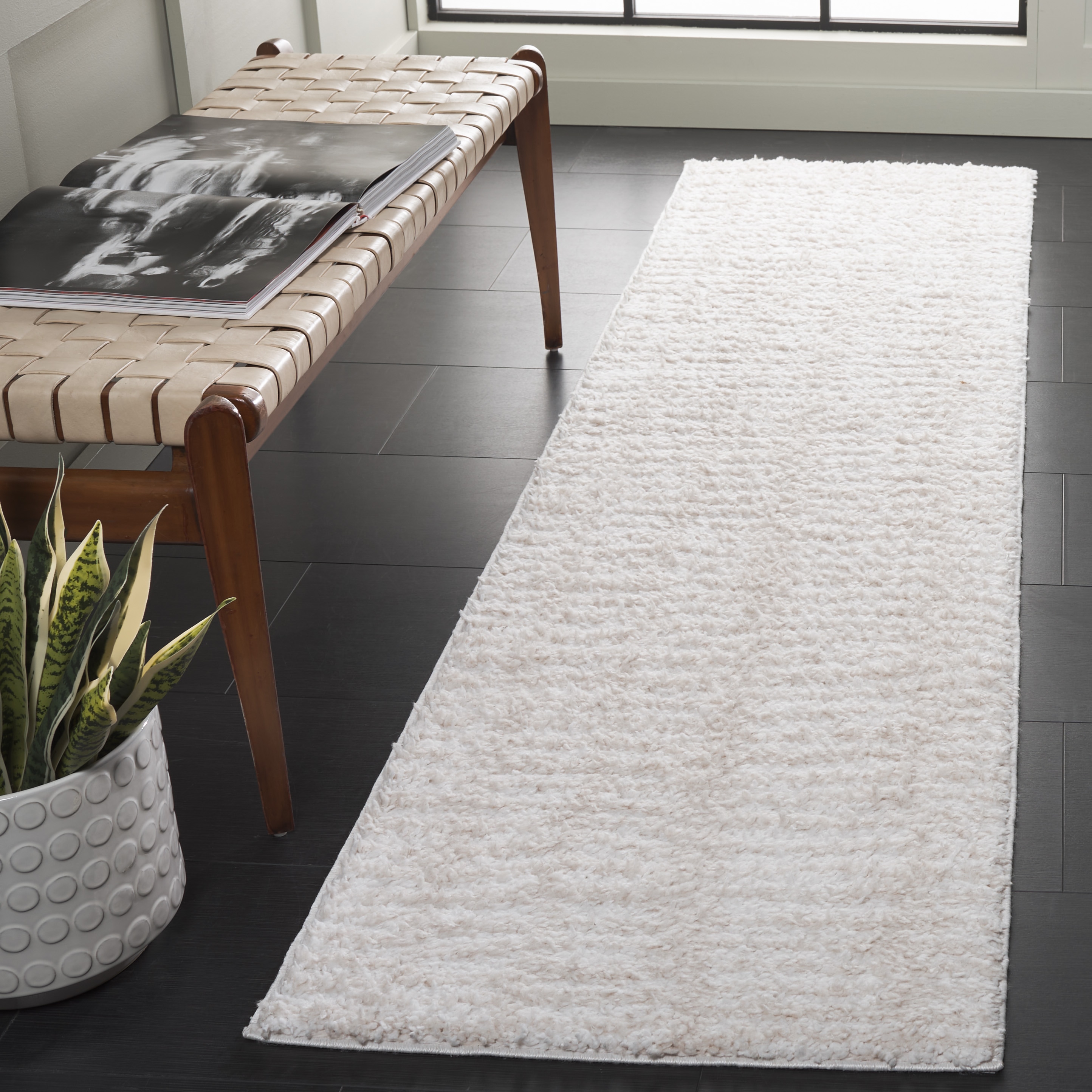 Rumi Shag 130A Ivory / Light Beige 2ft-2in x 8ft
