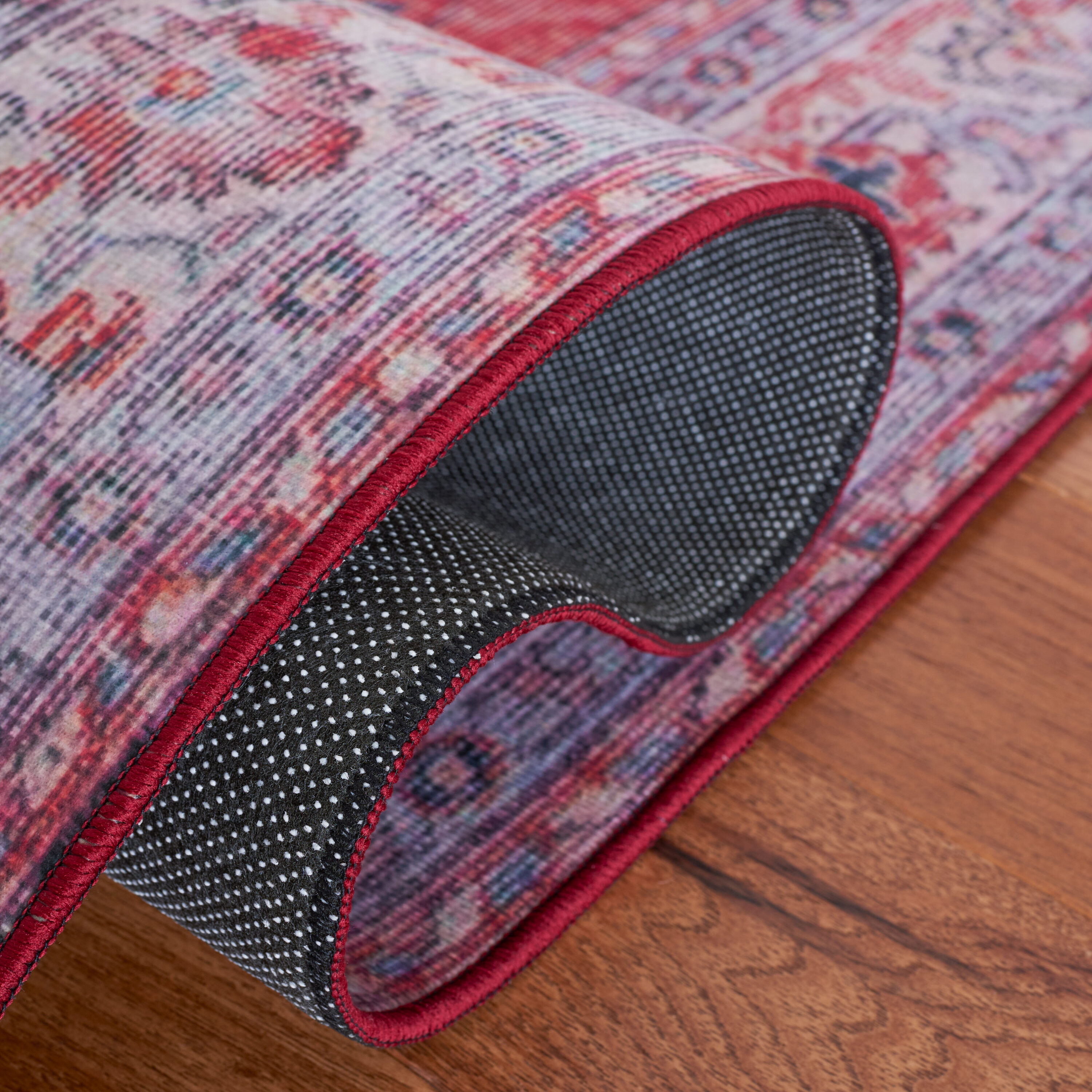 Red and Beige Traditional Washable Synthetic Area Rug, 3' x 5'