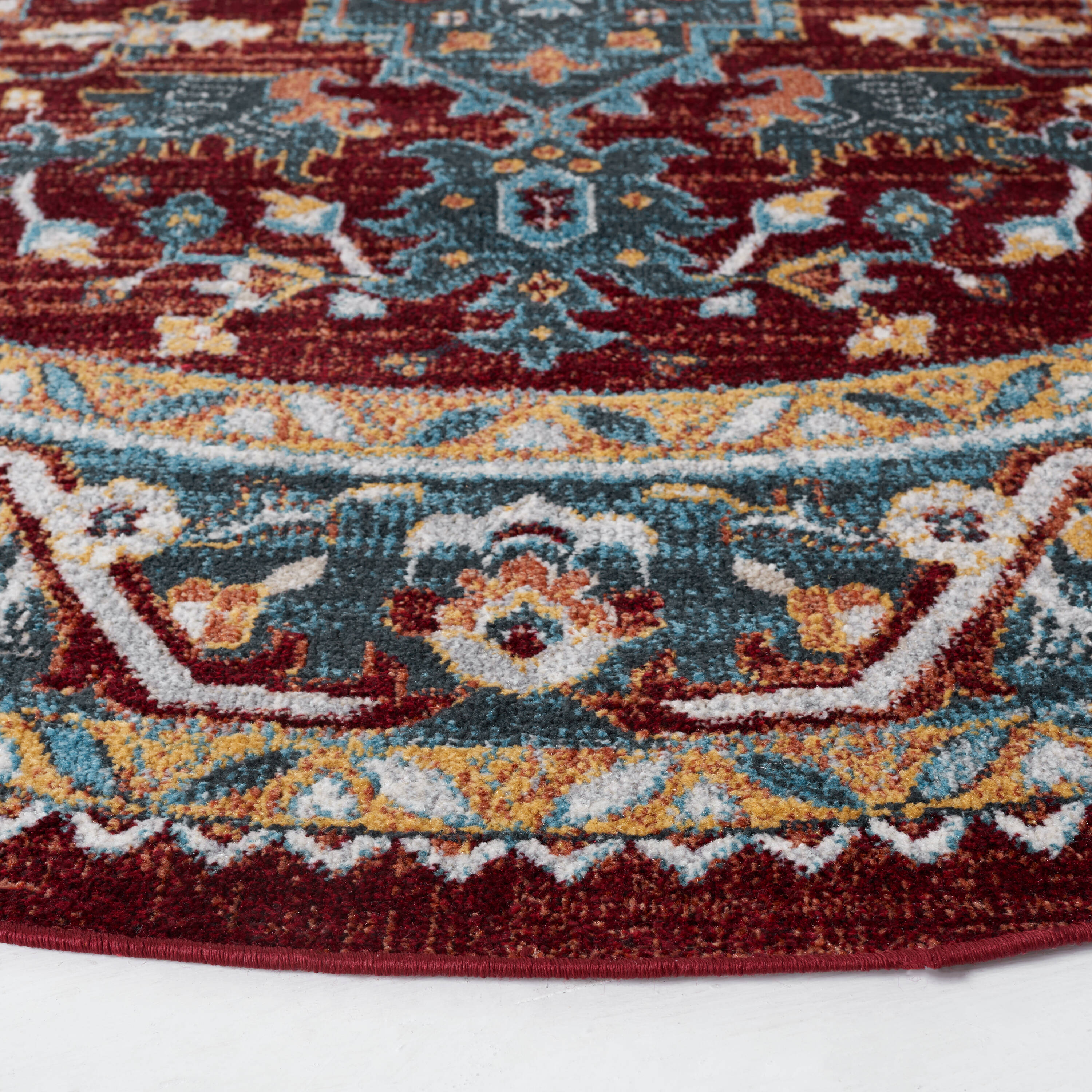 Bayside Red and Blue Round Synthetic Washable Area Rug